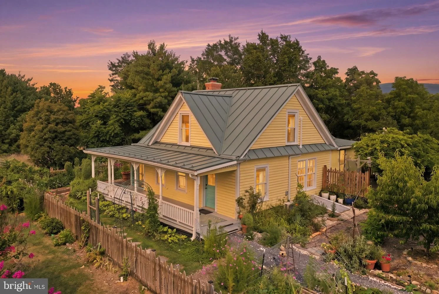 A 1940s Farmhouse on Over 9 Acers - $479,900