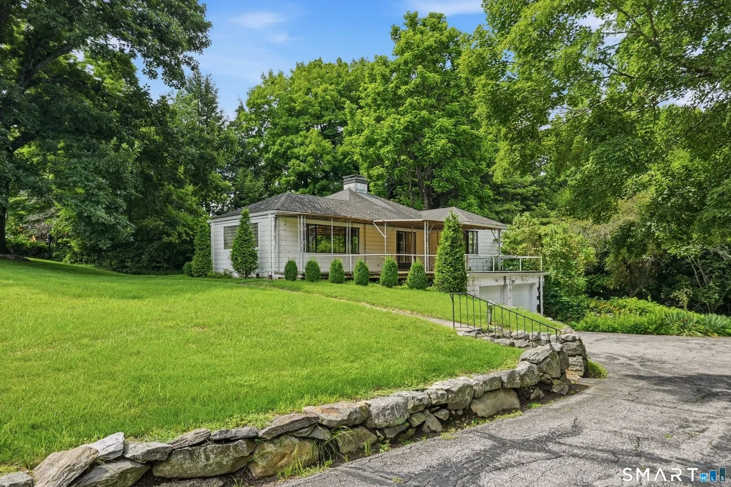 1.4 Acres om Bethel, CT - $349,900