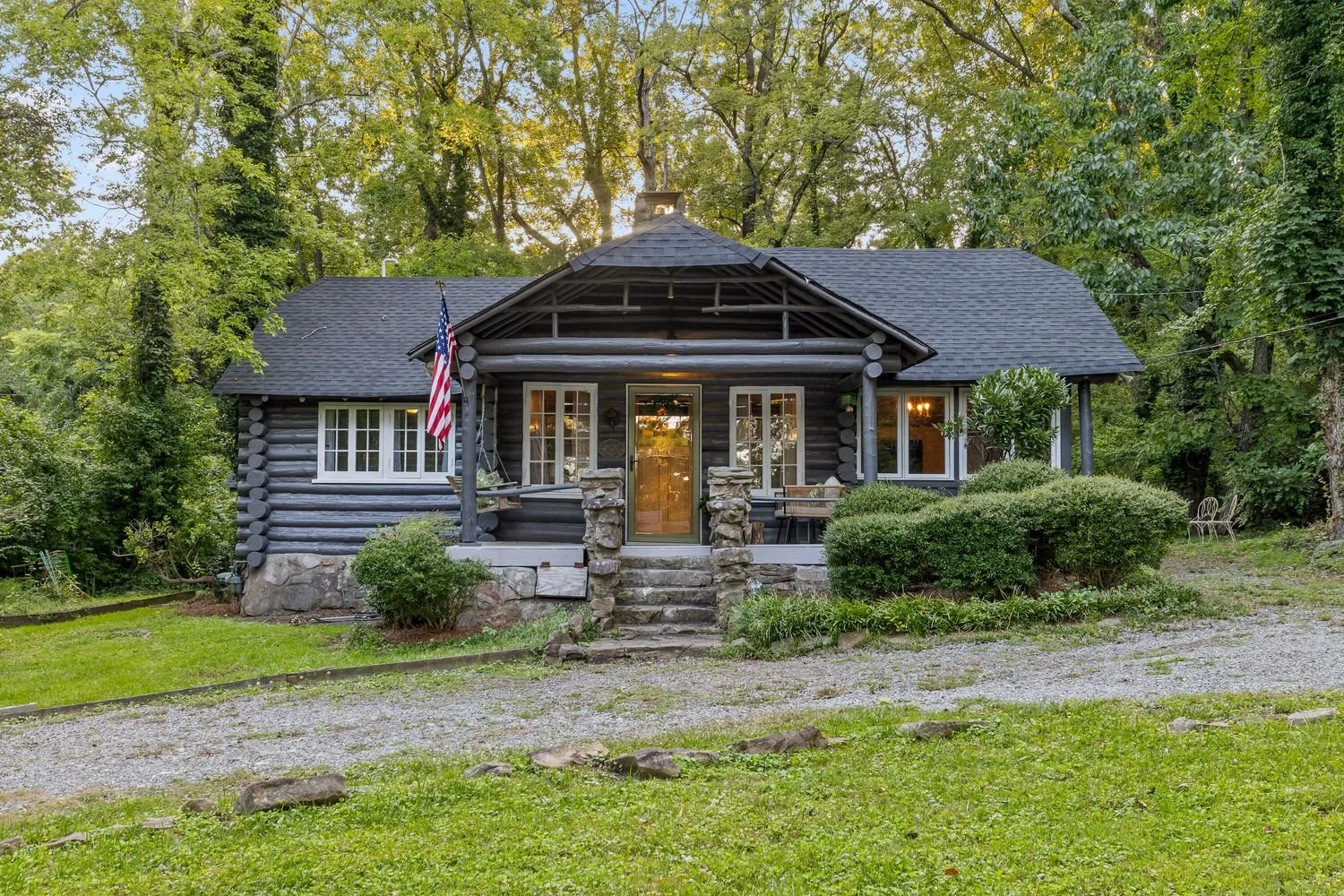 A Log Cabin in Lookout Mountain, GA - $425,000
