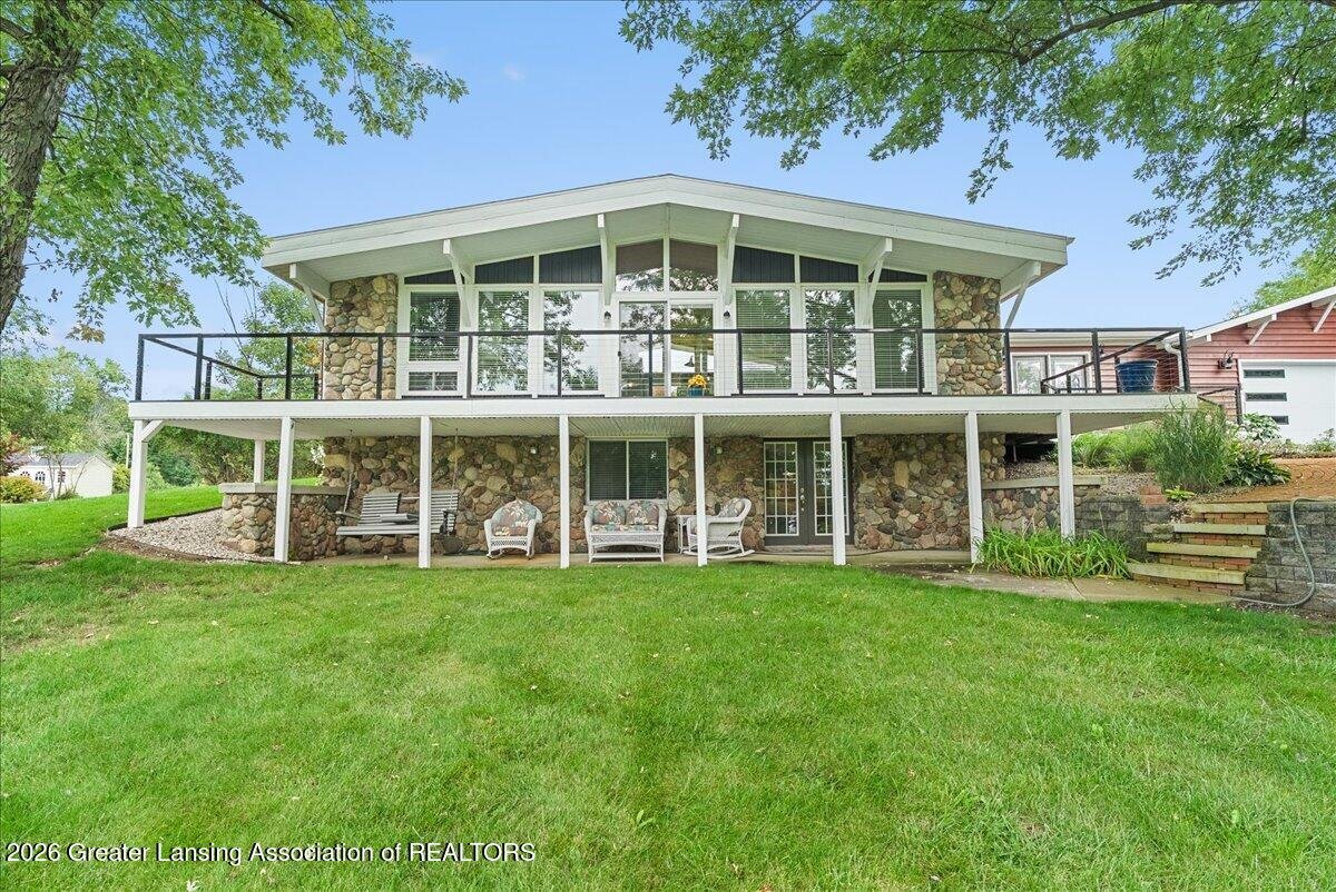 Natural Light in Laingsburg, MI - $299,000