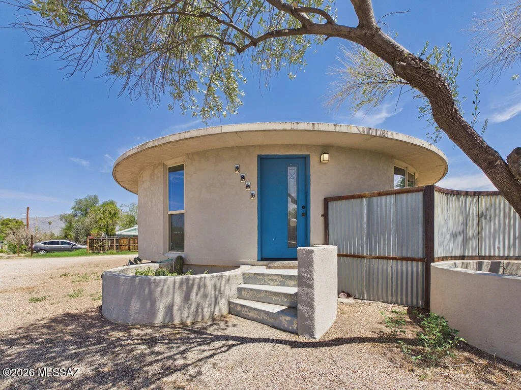 A Round House by Ivan A. Sarkiss - $275,000