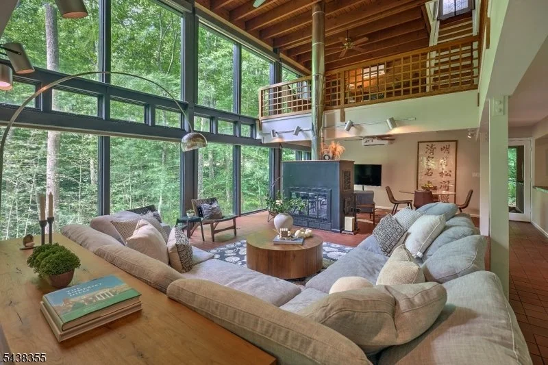 A Michael Zdepski Design on Over 3 Acres - $960,000