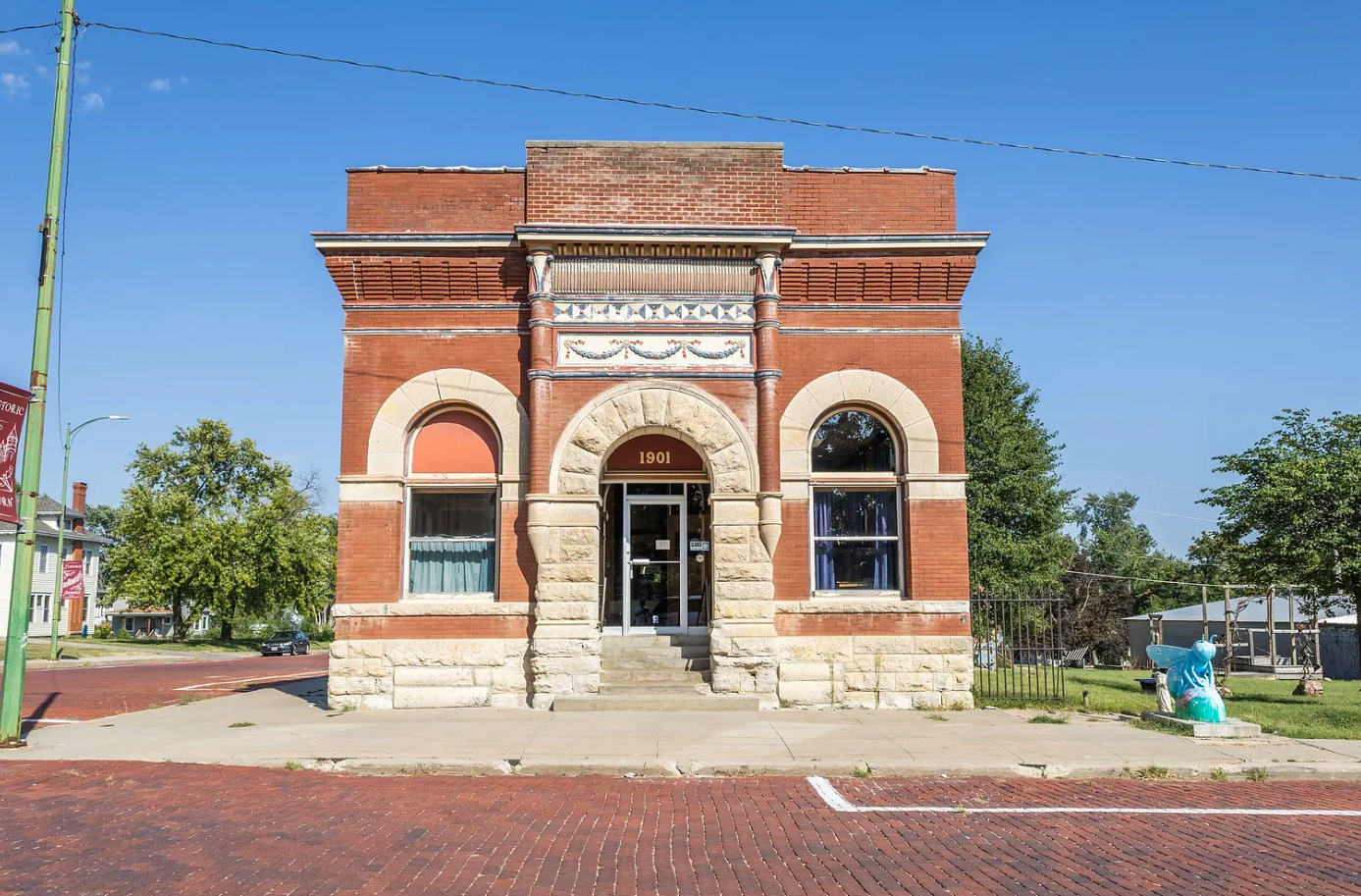 A Former Bank in Auburn, NE - $85,000