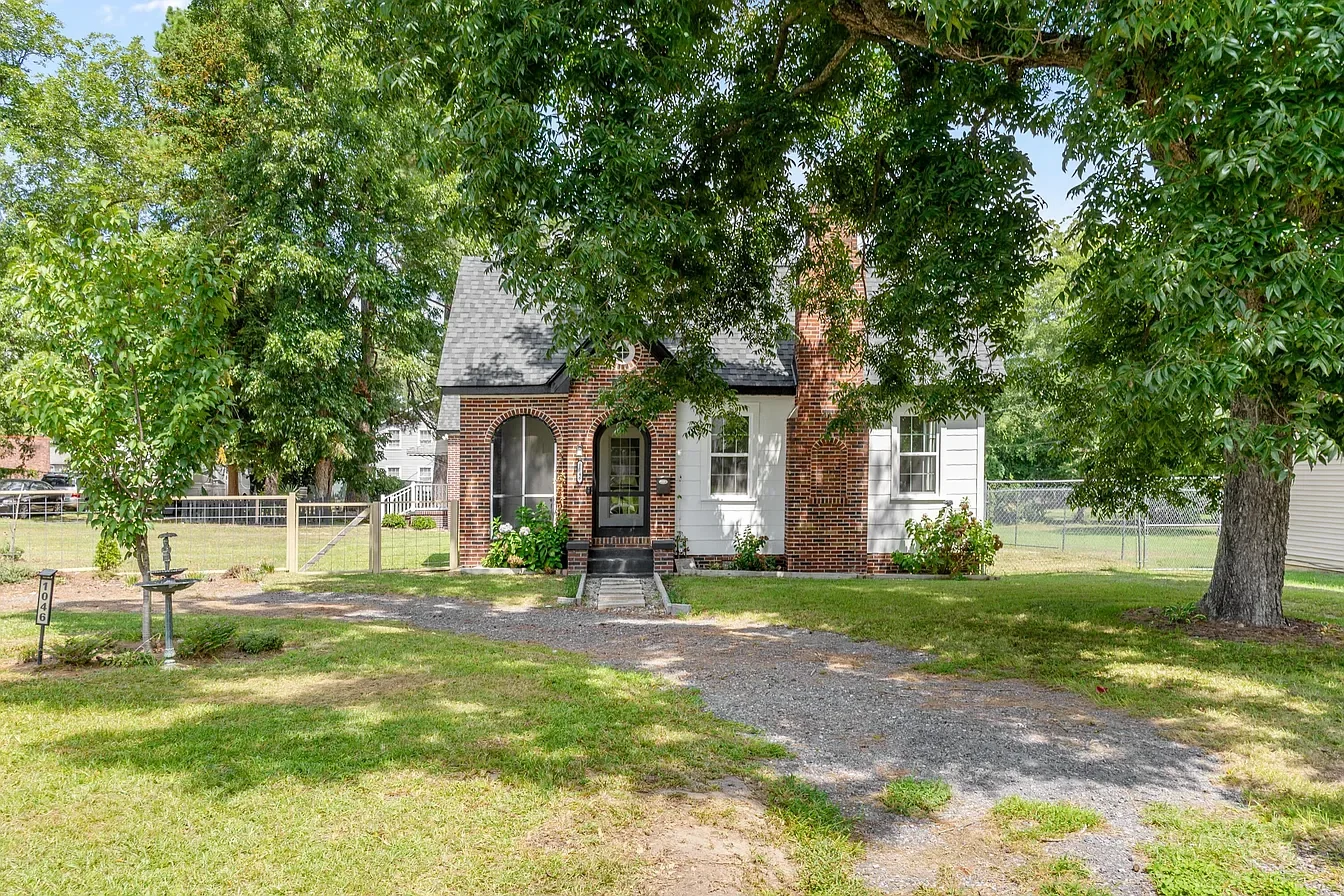 Charming Cottage in Orangeburg, SC - $197,500