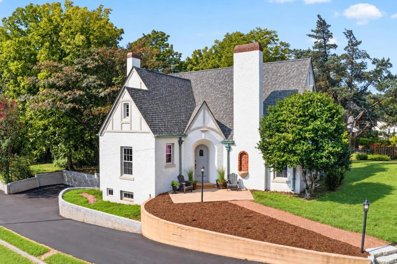 1925 Tudor in Murray, KY - 380,000