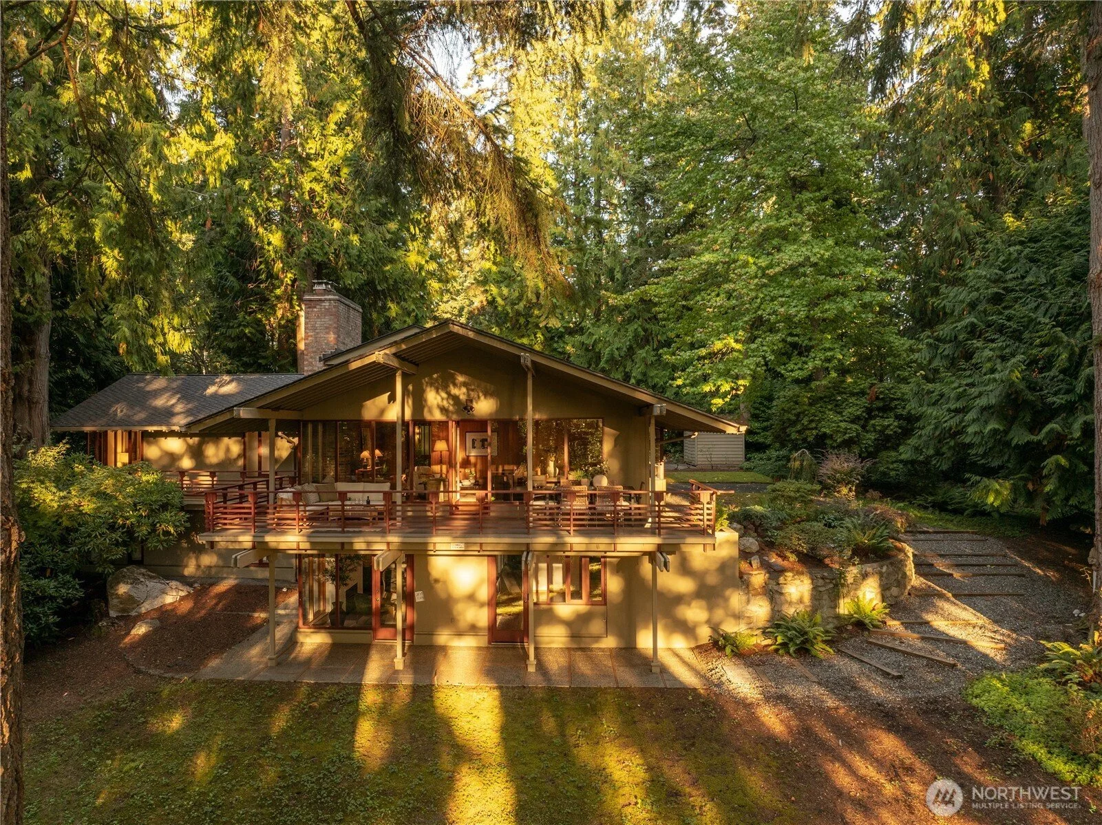 An Anker Molver Design in Edmonds, WA - $1,515,000