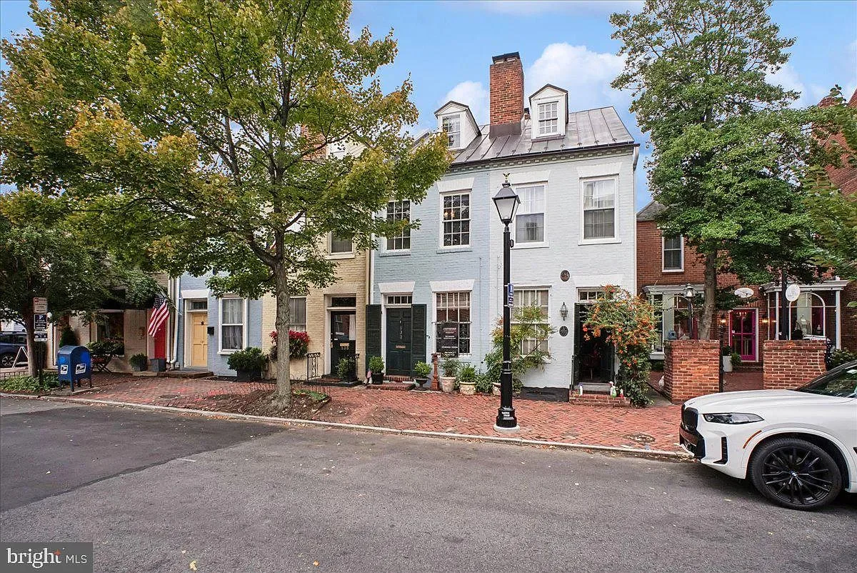 A Home Built in 1770 in Alexandria, VA - $899,999
