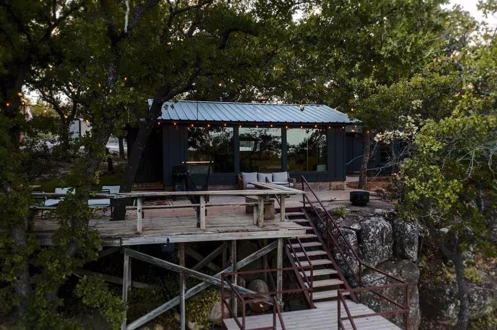 Lakefront in Cisco, TX - $244,000