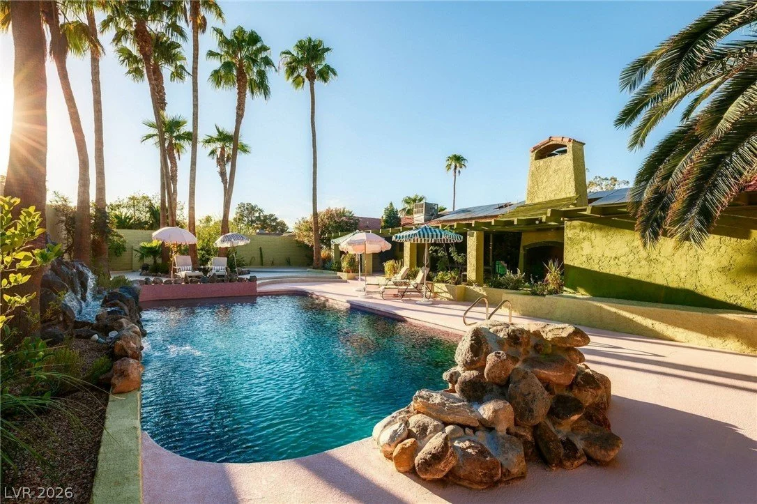 Vintage Vegas Glamour - $1,075,000