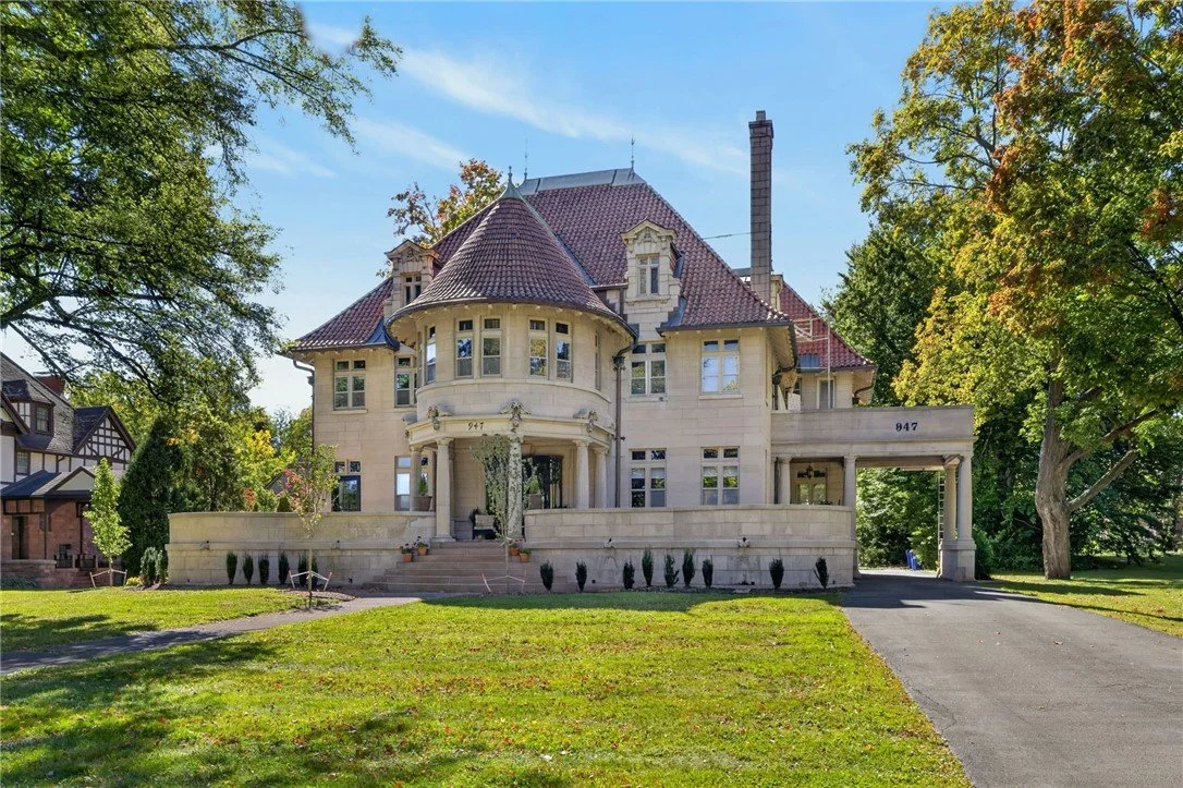 Two Story Condo in the Bishops House - $184,900