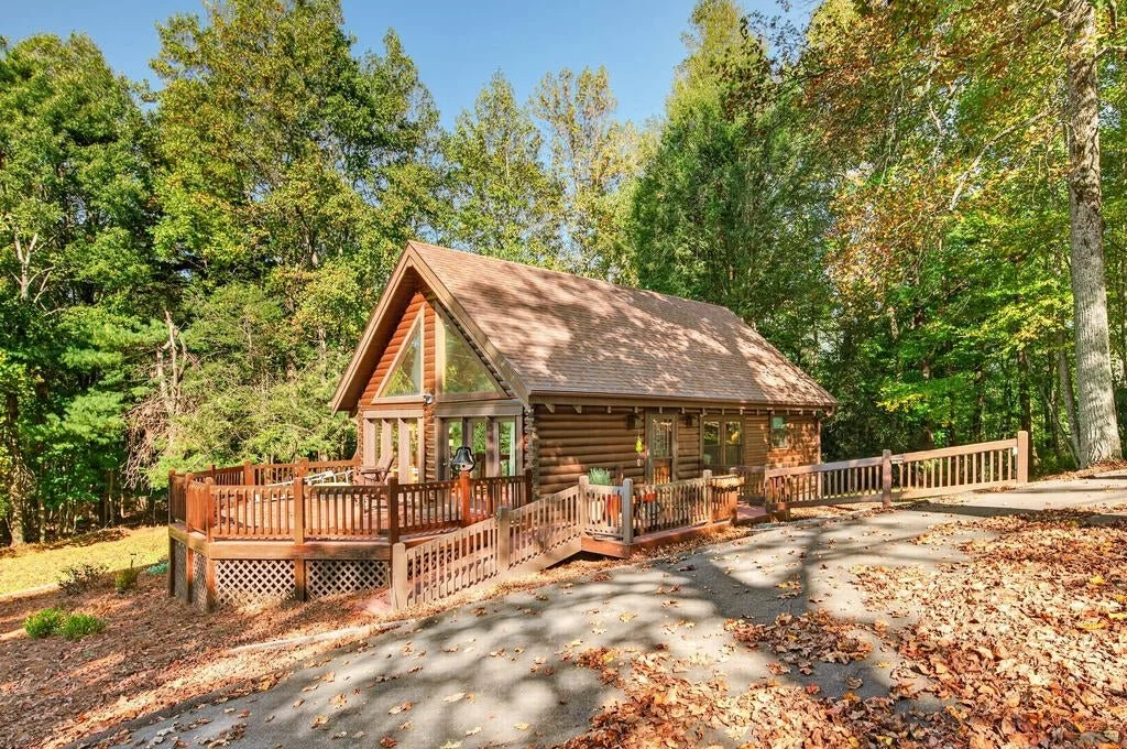 A Cabin in Fancy Gap, VA - $338,000