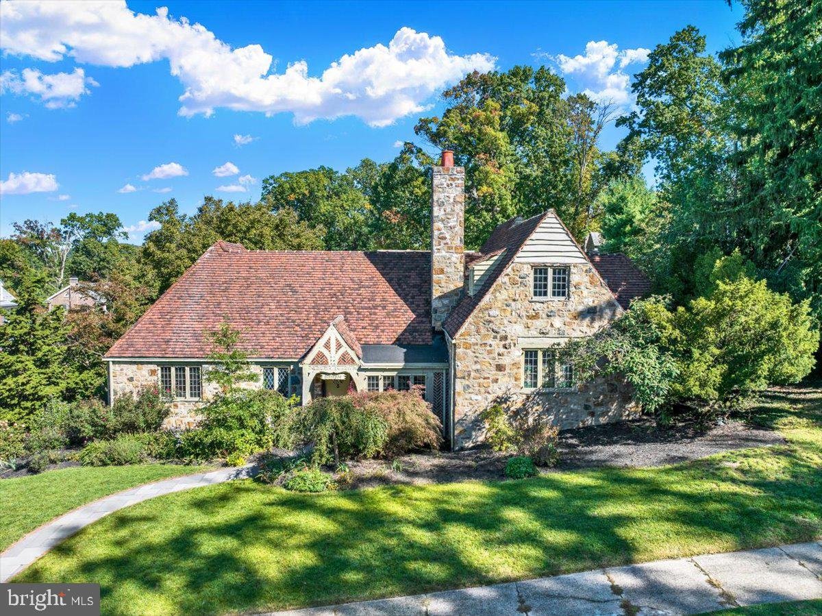 A Miles B. Dechant Design in Reading, PA - $549,000