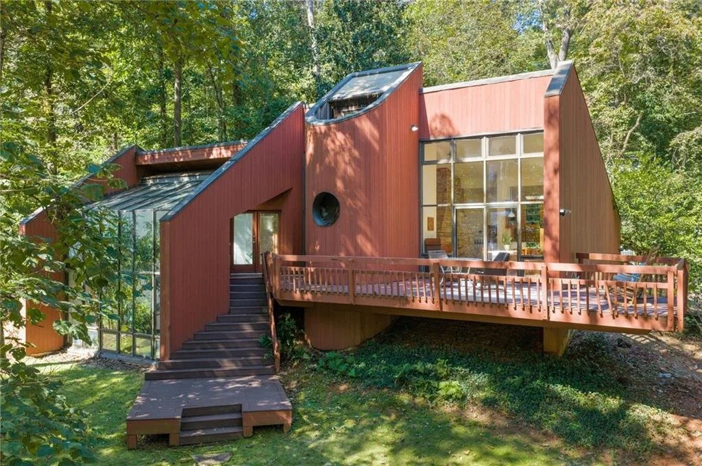 Contemporary in Berkeley Lake, GA - $500,000