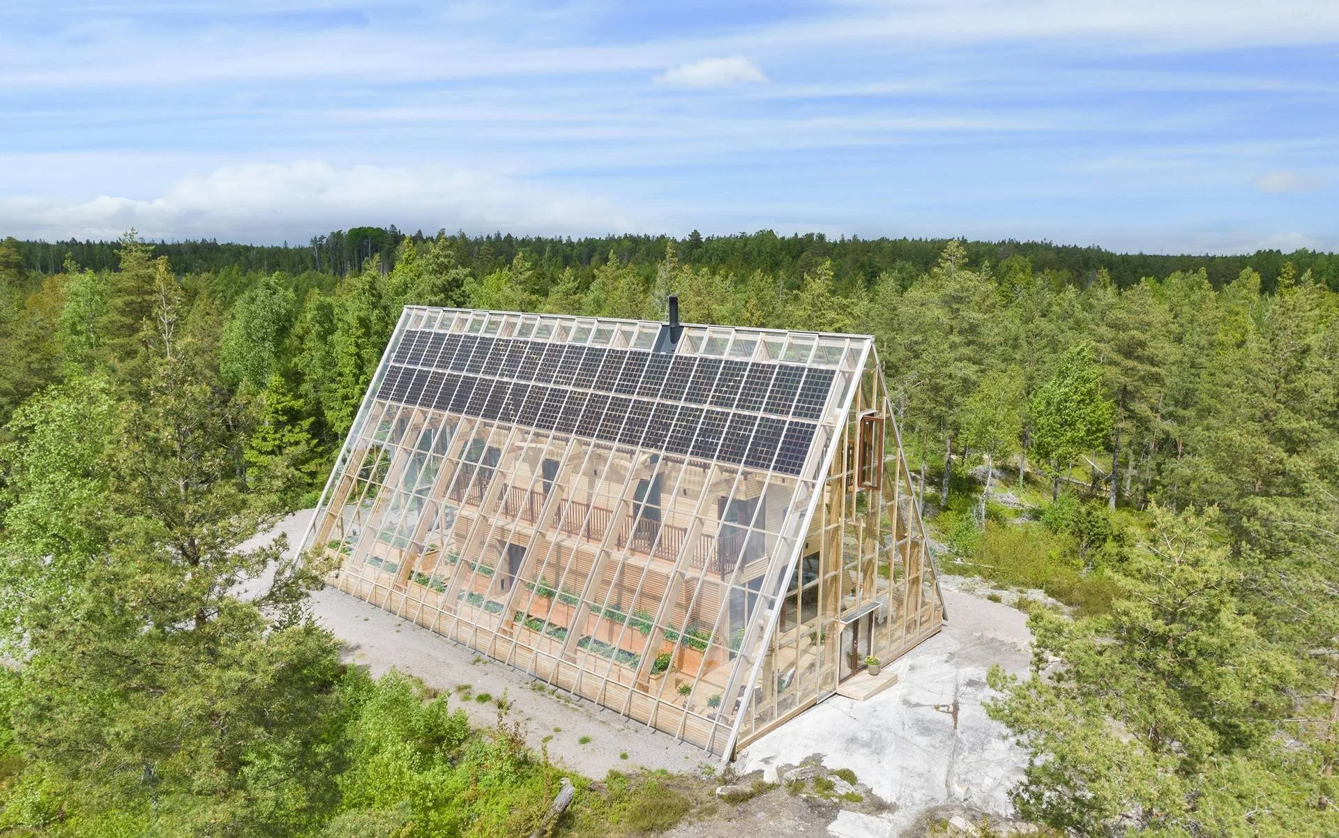 Off Grid in Sweden - $800K