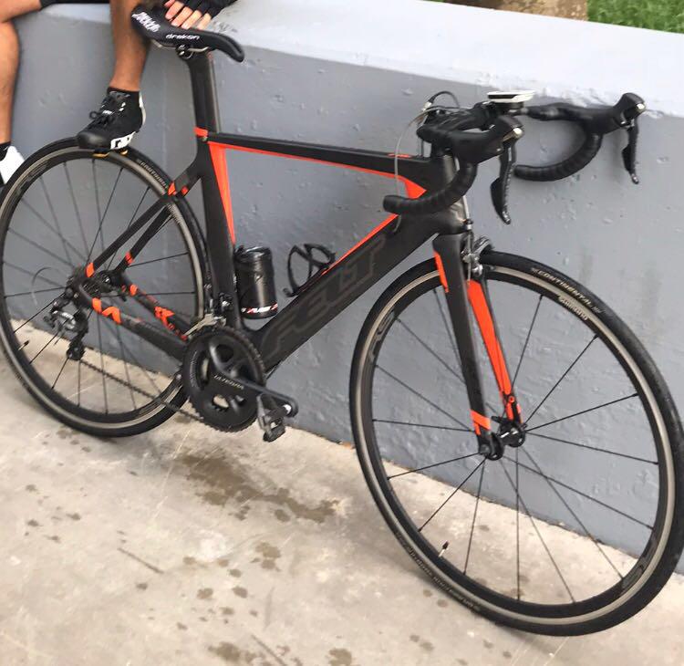 FELT AR3 2017, with Ultegra components, size 54 $1700