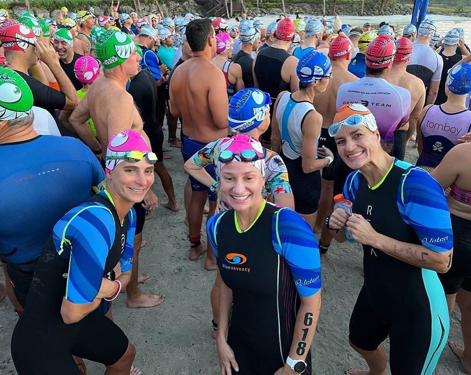 Those pre- race nerves! The girls waiting for the start at 
@integritymultisportinc Miami man triathlon! #gitters #racing #girls #triathlete #trilife #triathlonteam