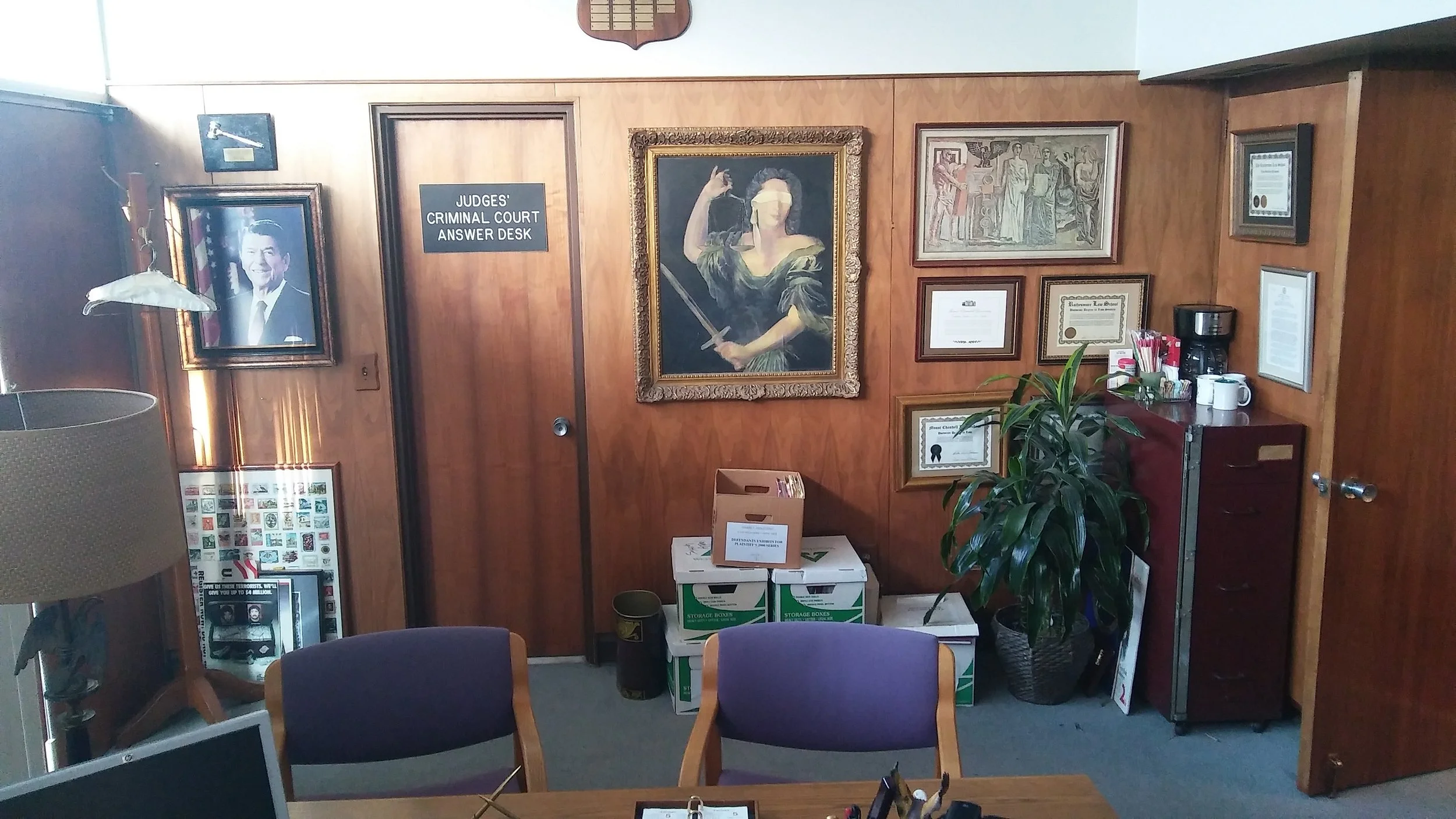 Judges office 2.jpg