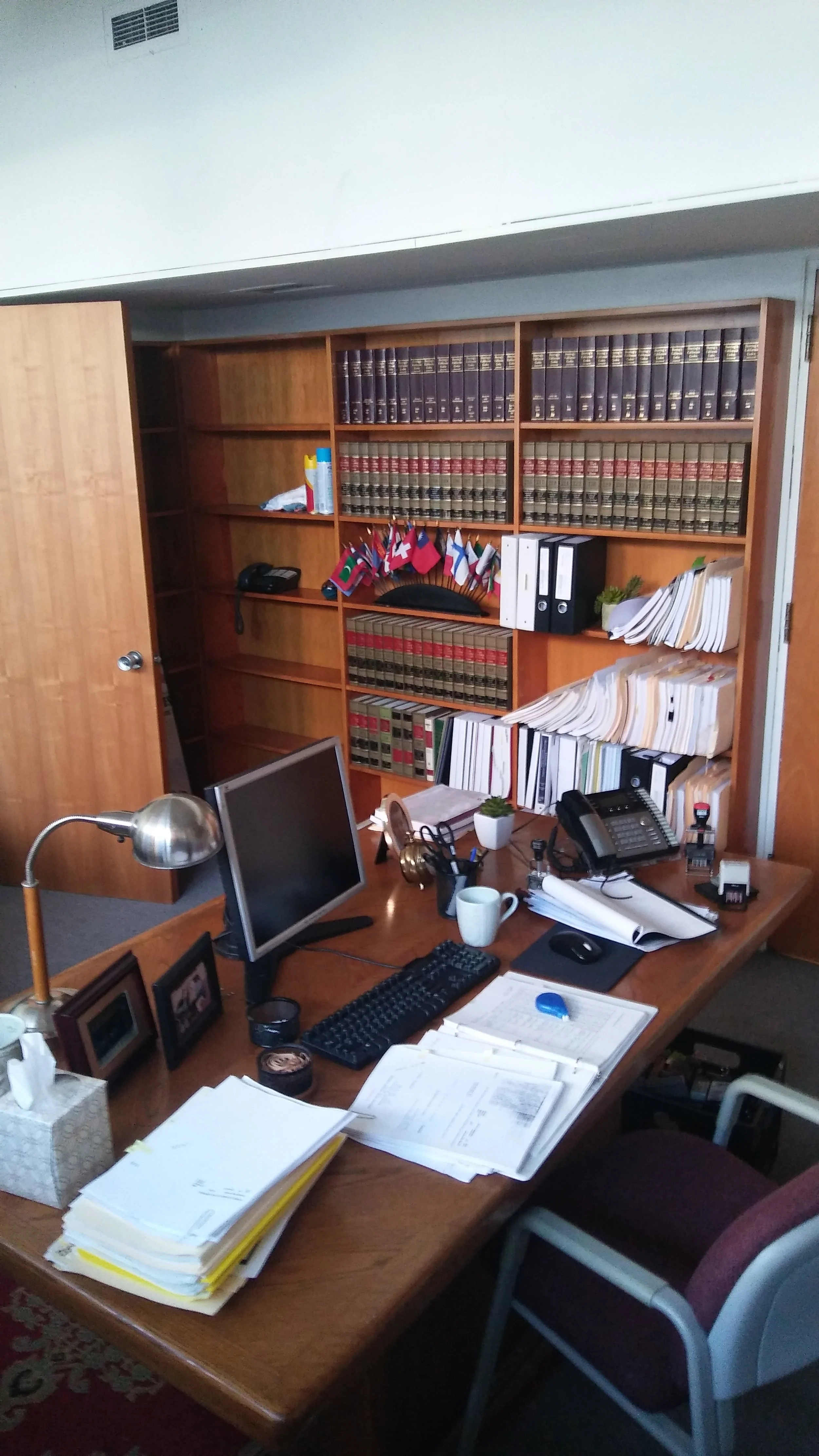 Judges office 3.jpg