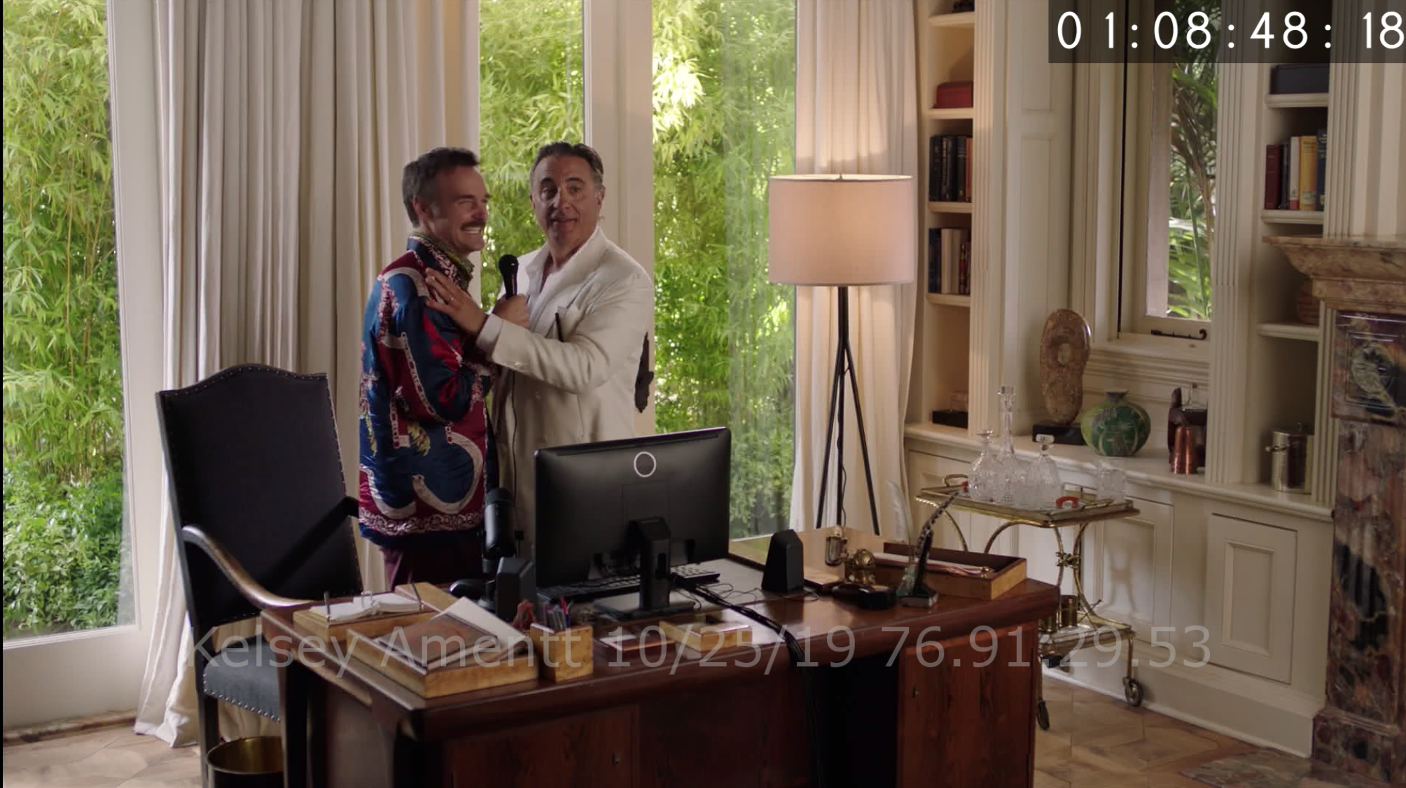 107.08.51.17_Rumualdo Sculpture Side Desk.png