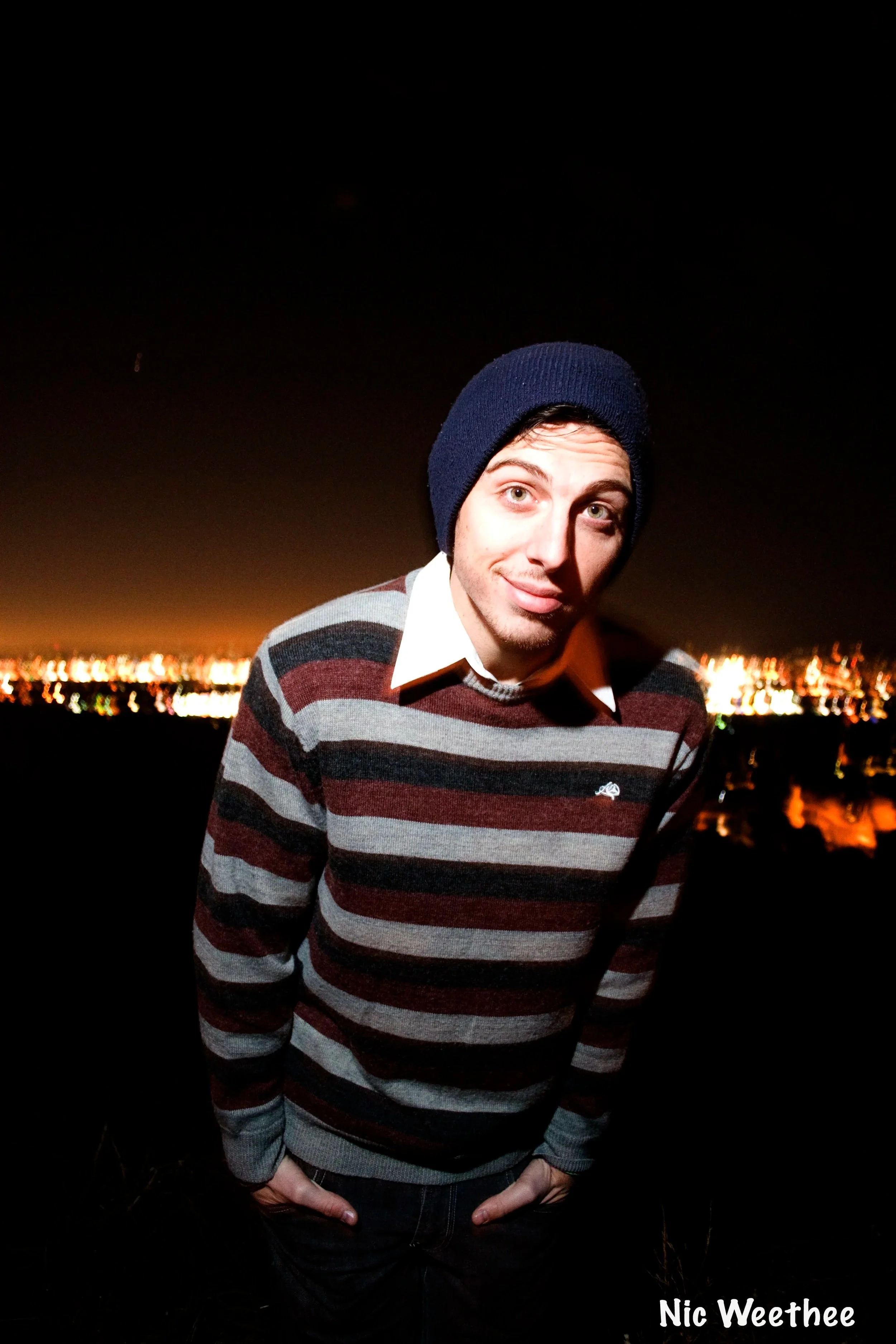 WEETHEE CREATIVE IS A BOUTIQUE ART AND DESIGN STUDIO DELIVERING HANDCRAFTED VISUALS ACROSS MULTIPLE MEDIUMS — FROM CONCEPT ART AND ILLUSTRATION TO VISUAL DESIGN AND CREATIVE DIRECTION.