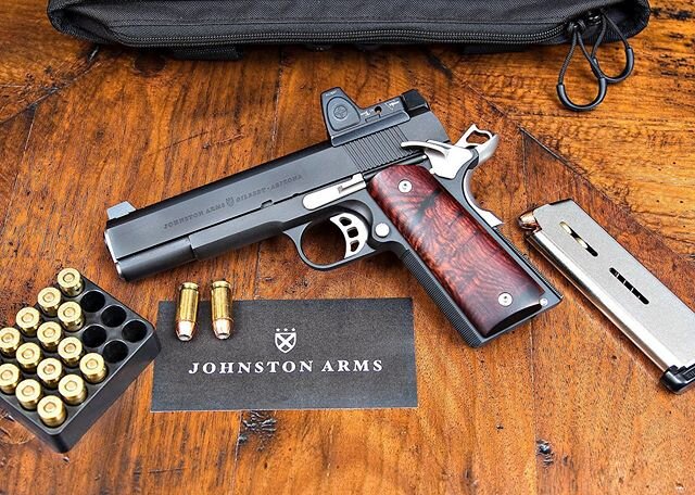 A custom 1911 we built for a very special client. 
#johnstonarms #barnoneaz #1911 #customhandgun #gunsmith #gunmaker