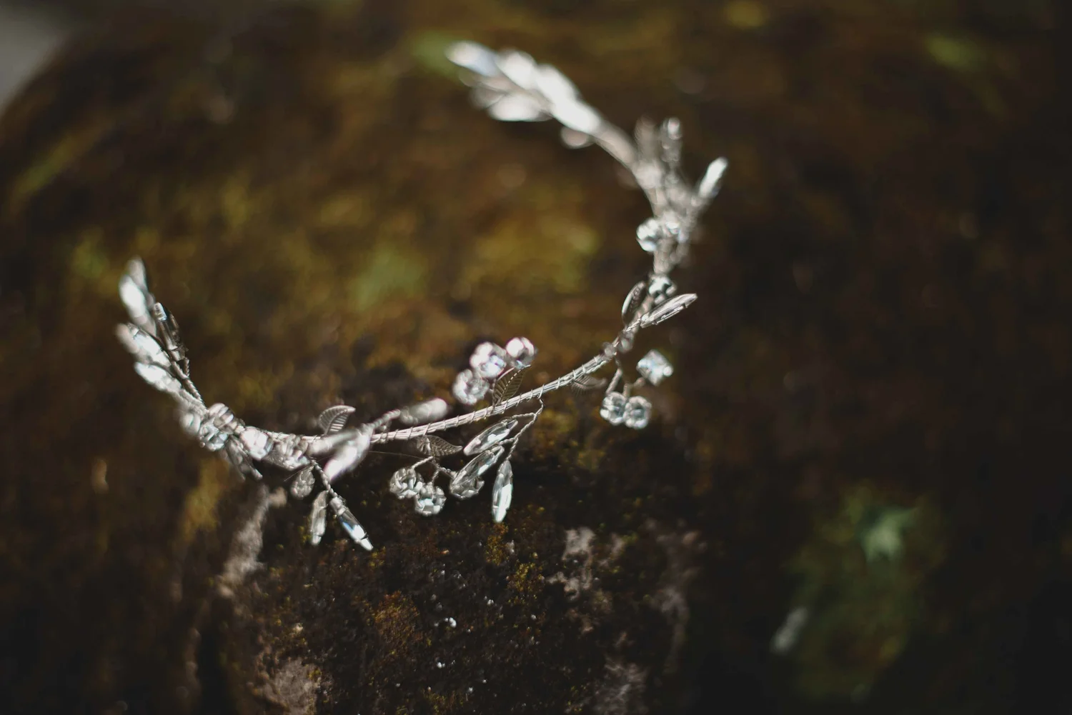 0192-0081M tiara.jpg