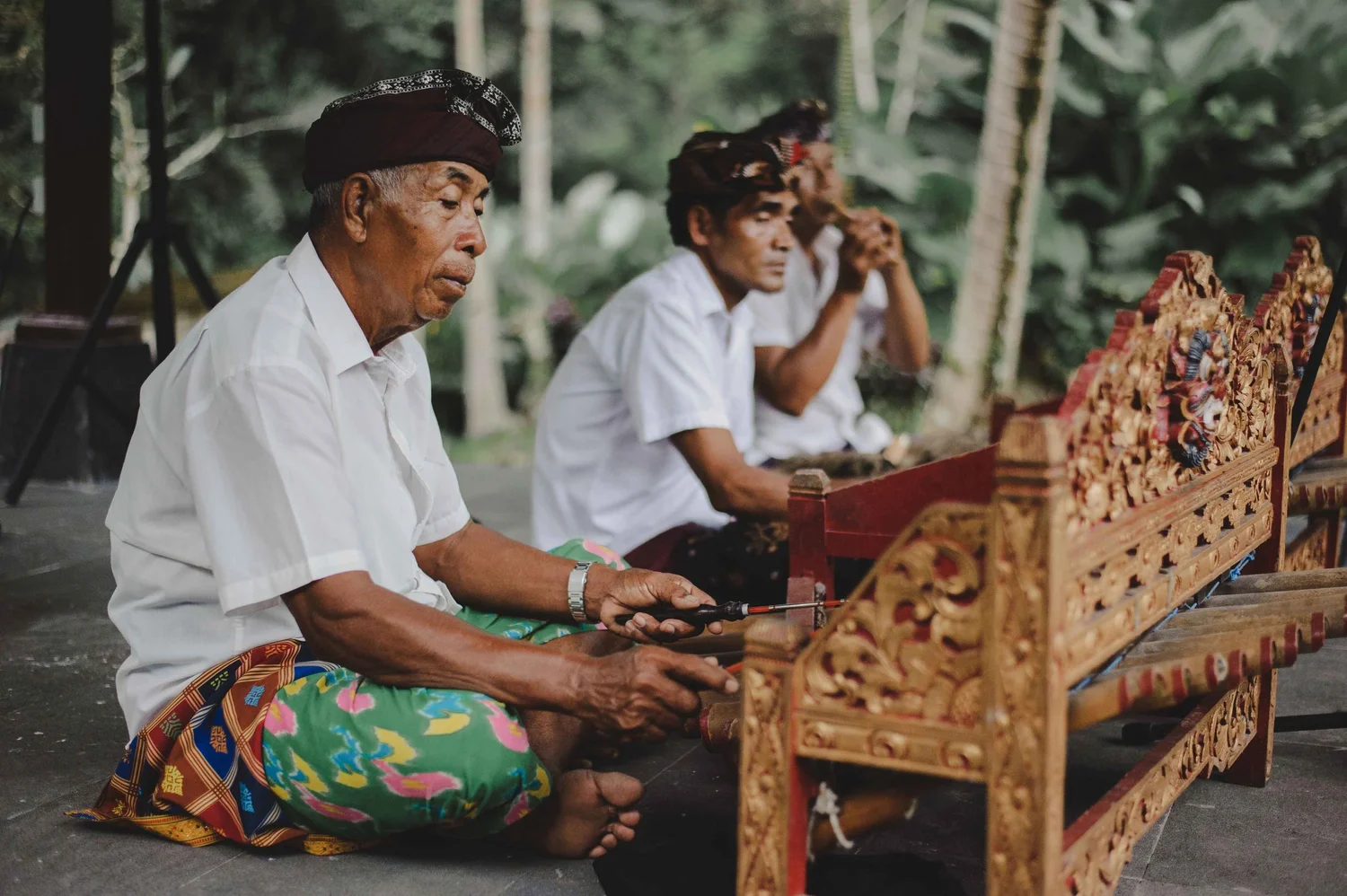 3365-0081S balinese musicians.jpg