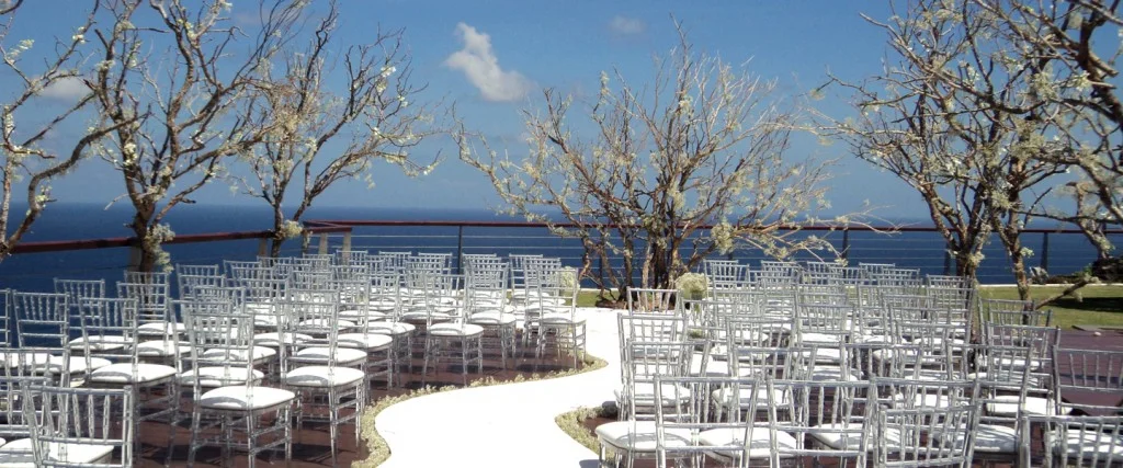 An incredible ceremony location for your cliff top wedding.jpg