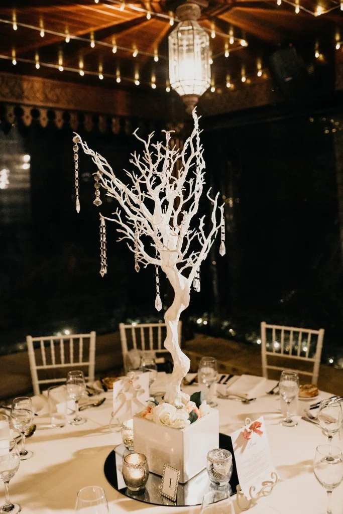 A beautiful wedding table centre piece.jpg