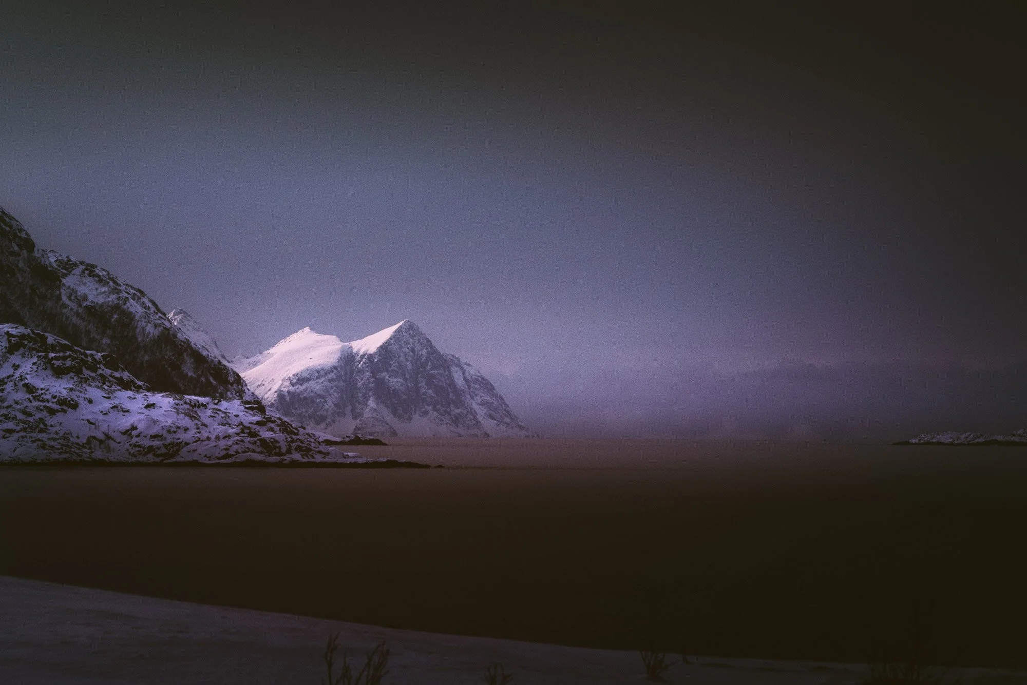 DSC_1087_Revkik_Distant_Island.jpg
