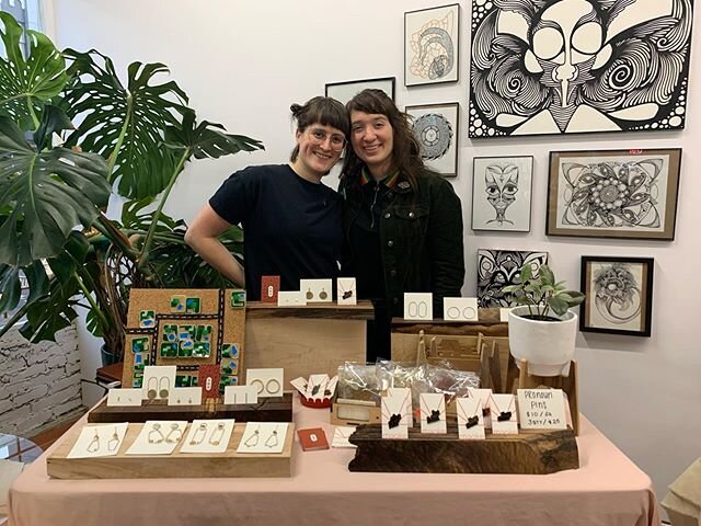 Throwback to our pop up the other week. If you live in Portland and want to pick up some pronoun pins as stocking stuffers swing by @localbranch!

They are currently the ONLY location that carries our pins.

Sami&rsquo;s sibling, @brina.r.w Brina, wh