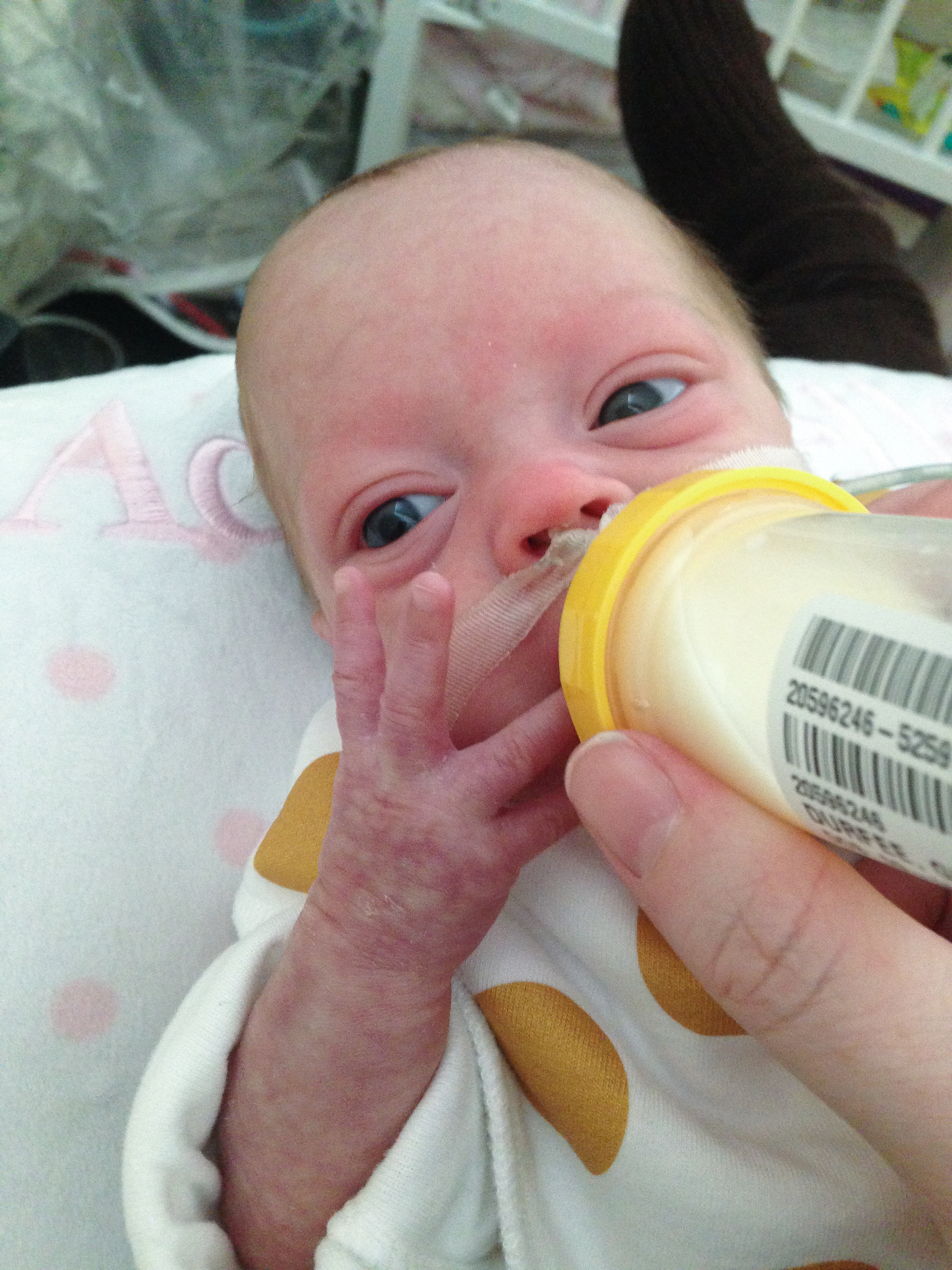 preemie bottle feeding