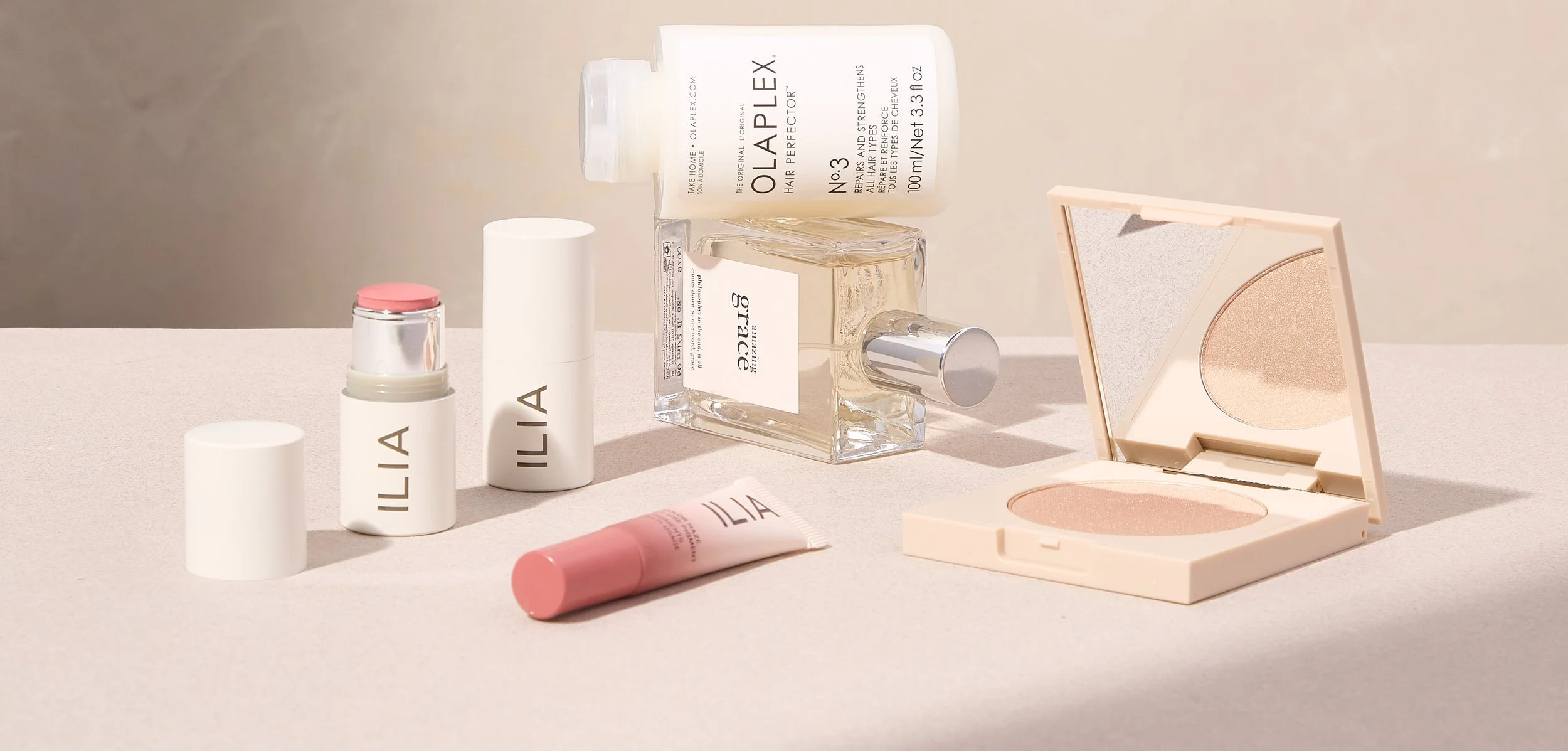 2022-06-02 R-737501 Junes Beauty Bag.jpeg