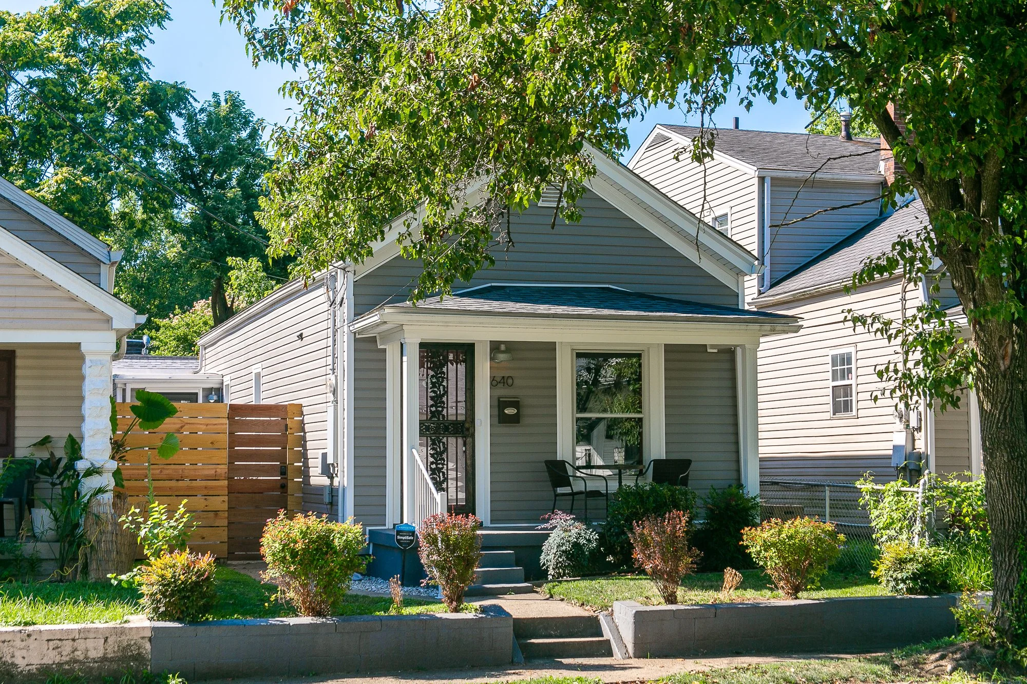 Our Old Kentucky Home: Coaxed by Copious Treats