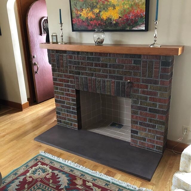 A concrete hearth is one way to warm up your home on these chilly winter days! Call @freestoneconcreteworks to talk about your next project!

#concretehearth #concreteconstruction #customconcrete #handmade #makersgonnamake #makersmovement #makersofin