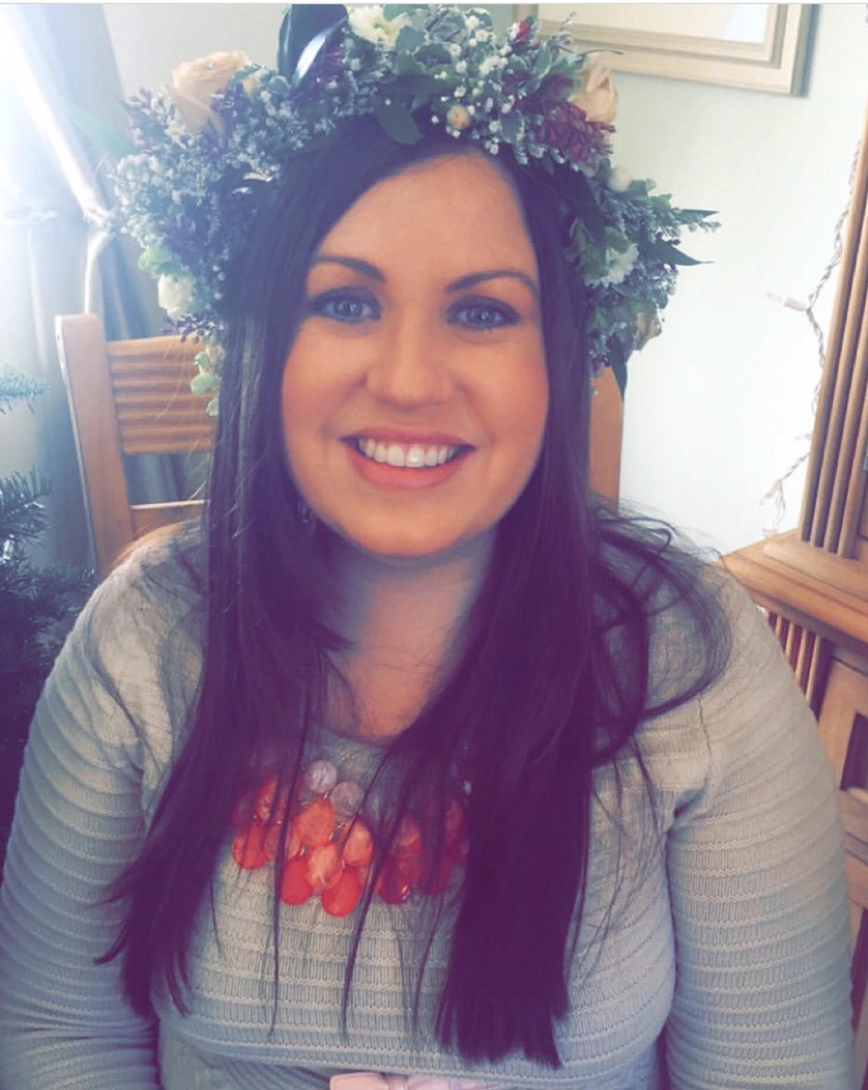 Instagram: @stephanie_n_vasquez \ Business: Flowers in Blume