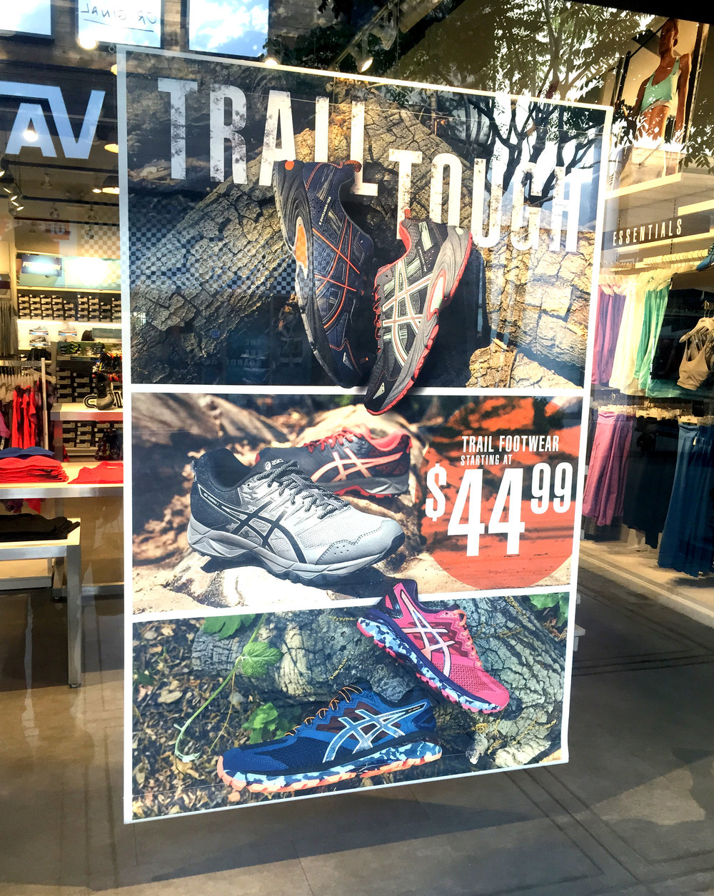 TRAIL FOOTWEAR WINDOW