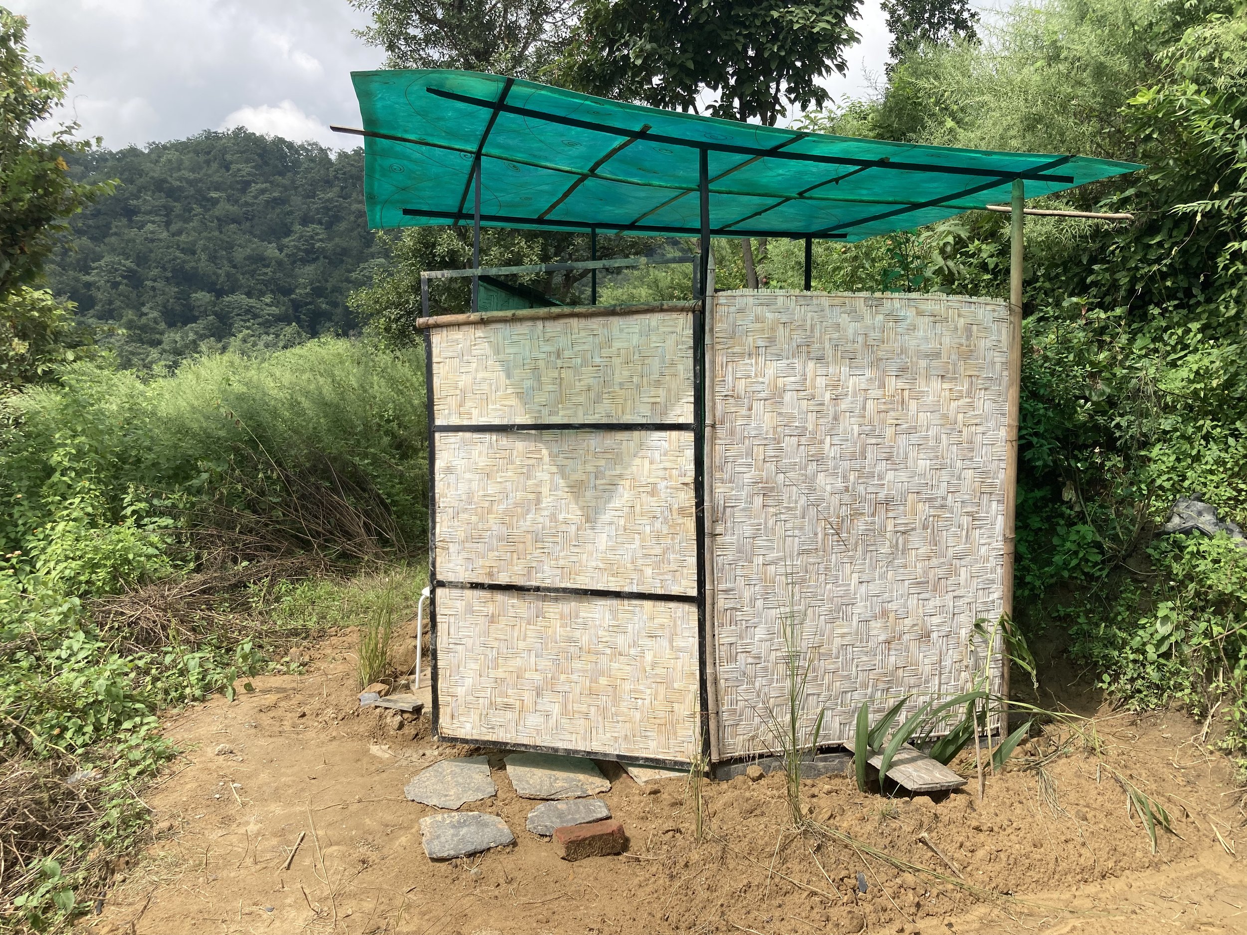 Compost toilet (design / execution by Nishanth Seth and Mandeep Singh)