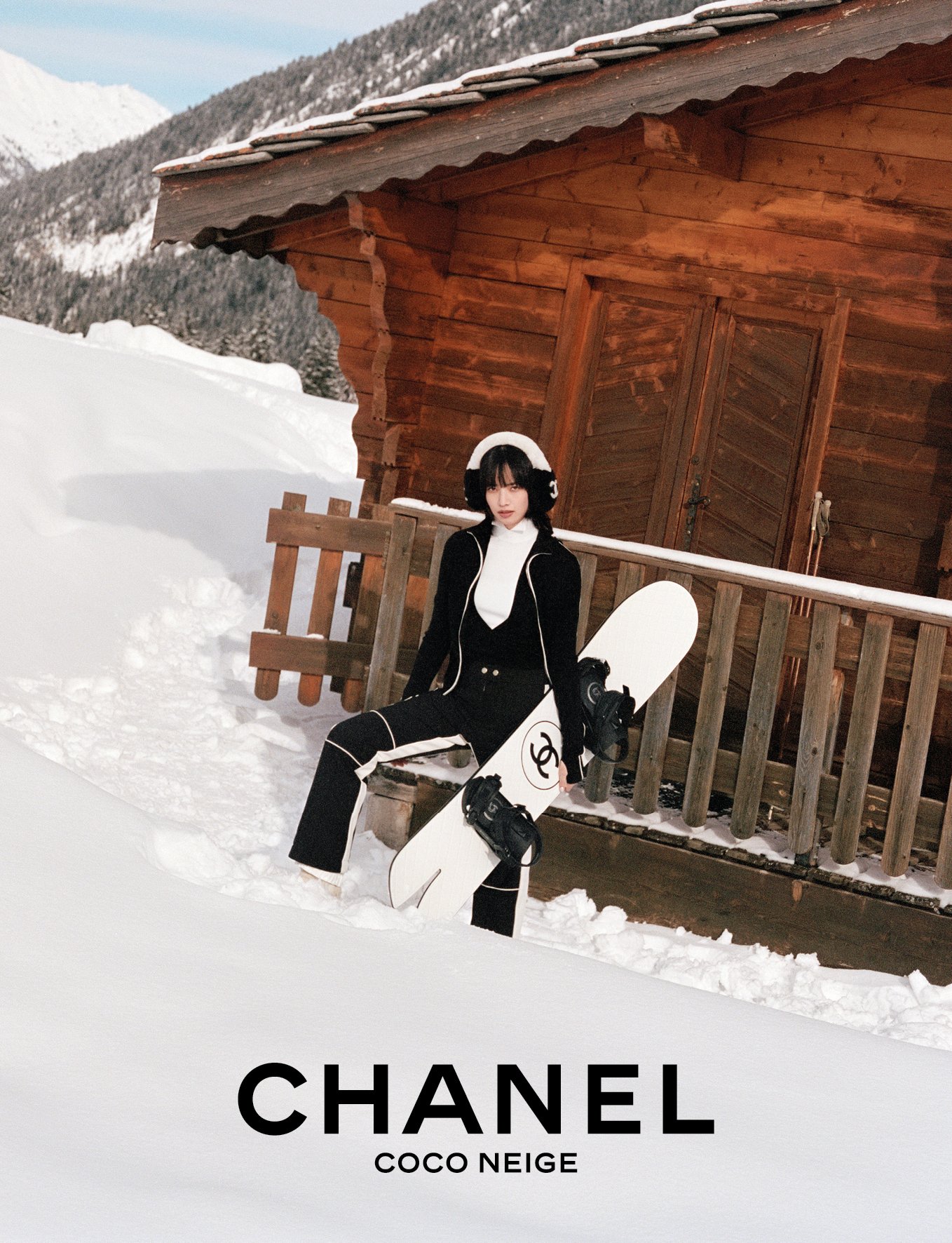 CHANEL_25N_AD_ALL_WITH LOGO_RGB4.jpg
