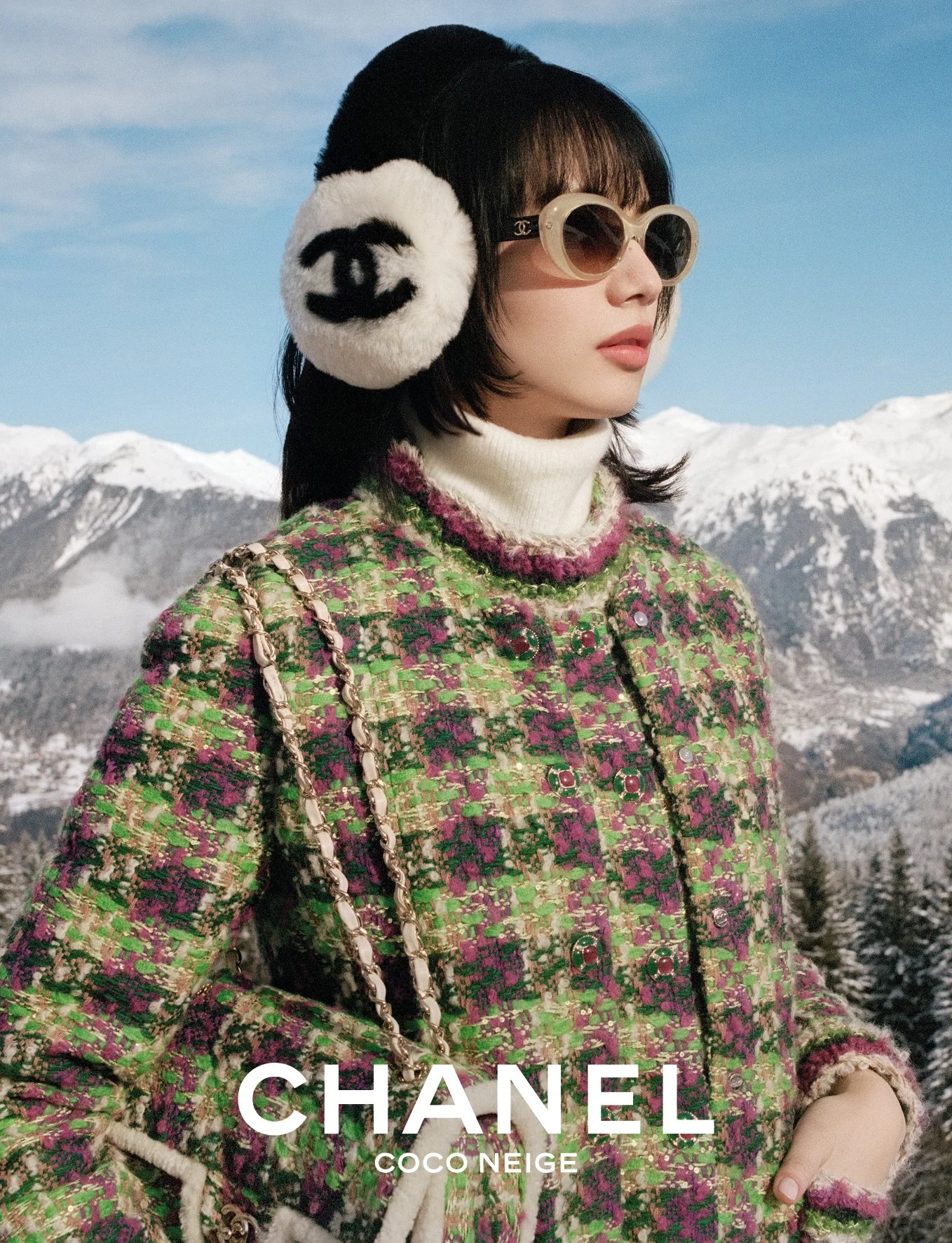CHANEL_25N_AD_ALL_WITH LOGO_RGB3.jpg
