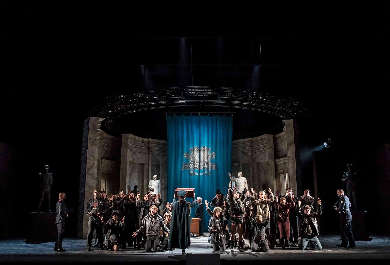 ENO-The-Winters-Tale-ENO-Ensemble-c-Johan-Persson.jpg
