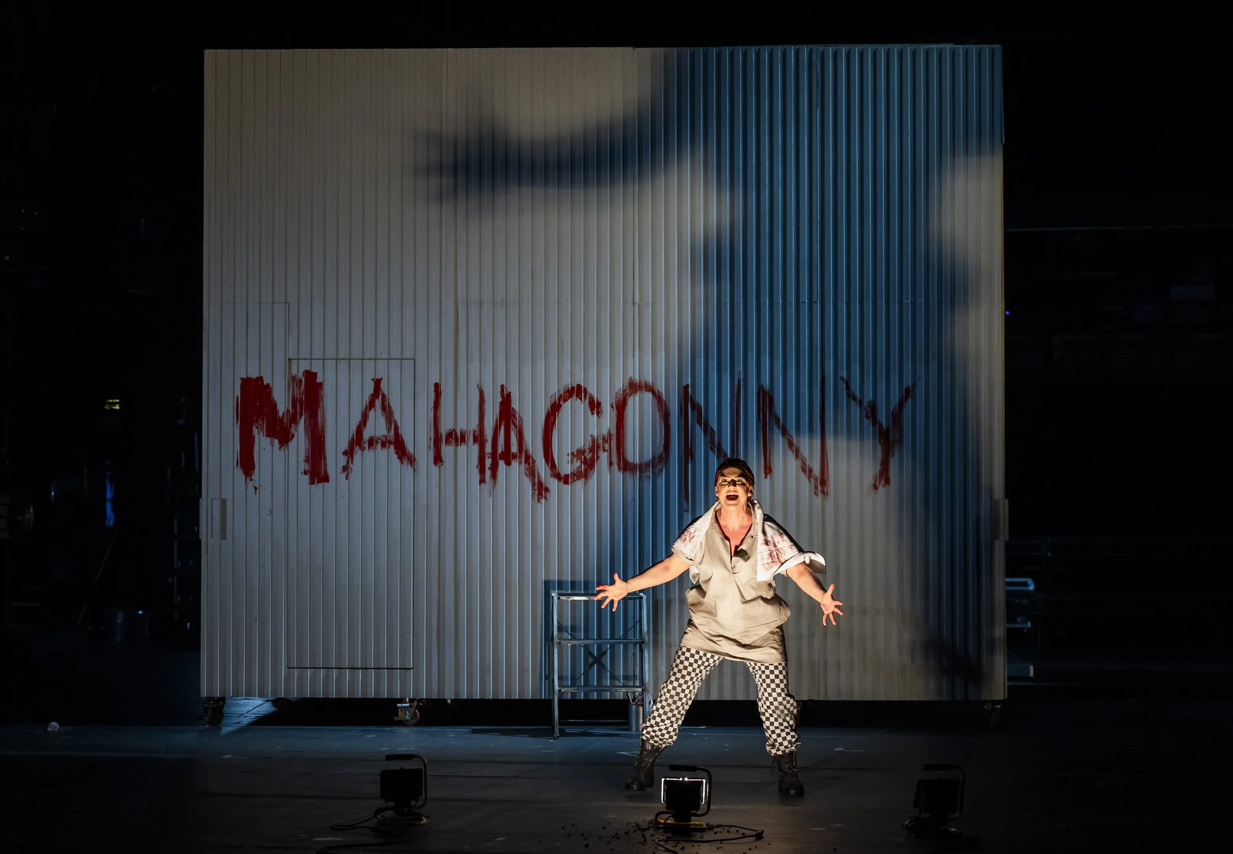Rise and Fall of the City of Mahagonny-ENO-Coliseum-330.JPG
