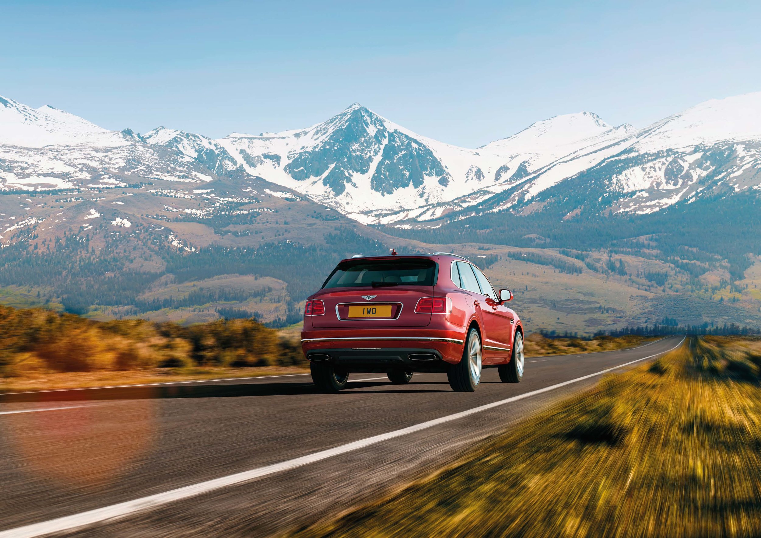 Bentley Bentayga Brochure _Page_12.jpg