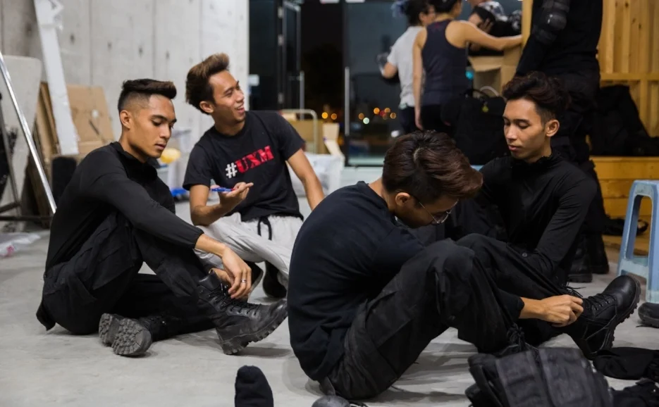 UXM (Urban Extreme Monkeys) - the stunt team - preparing for an action scene early in the series.