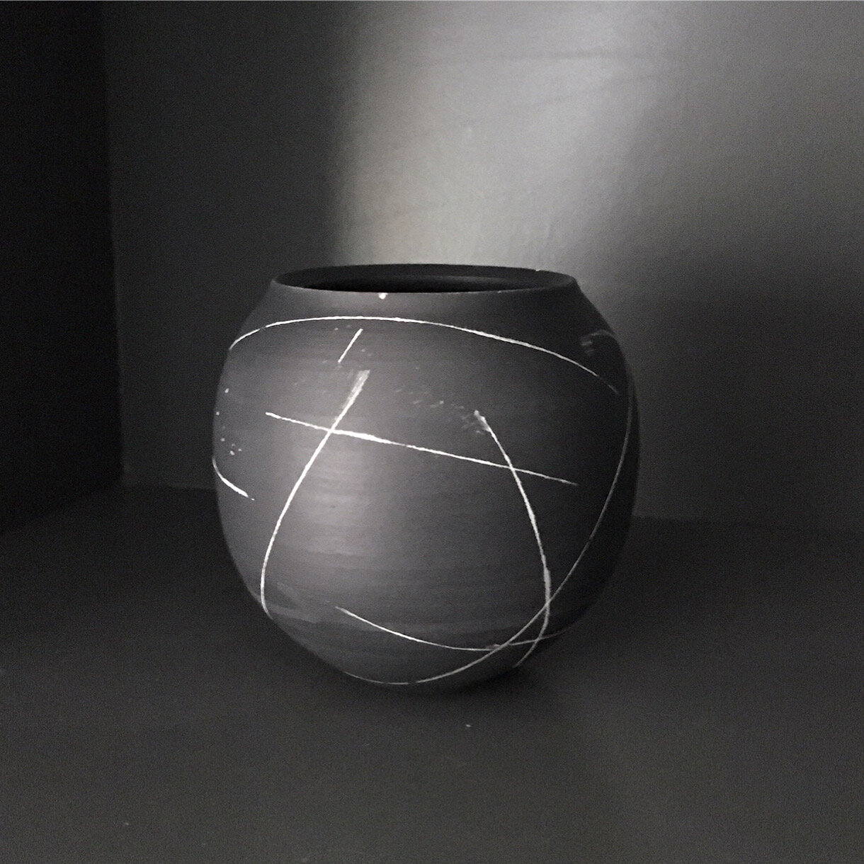 tom-kemp-porcelain-vase-17.jpg