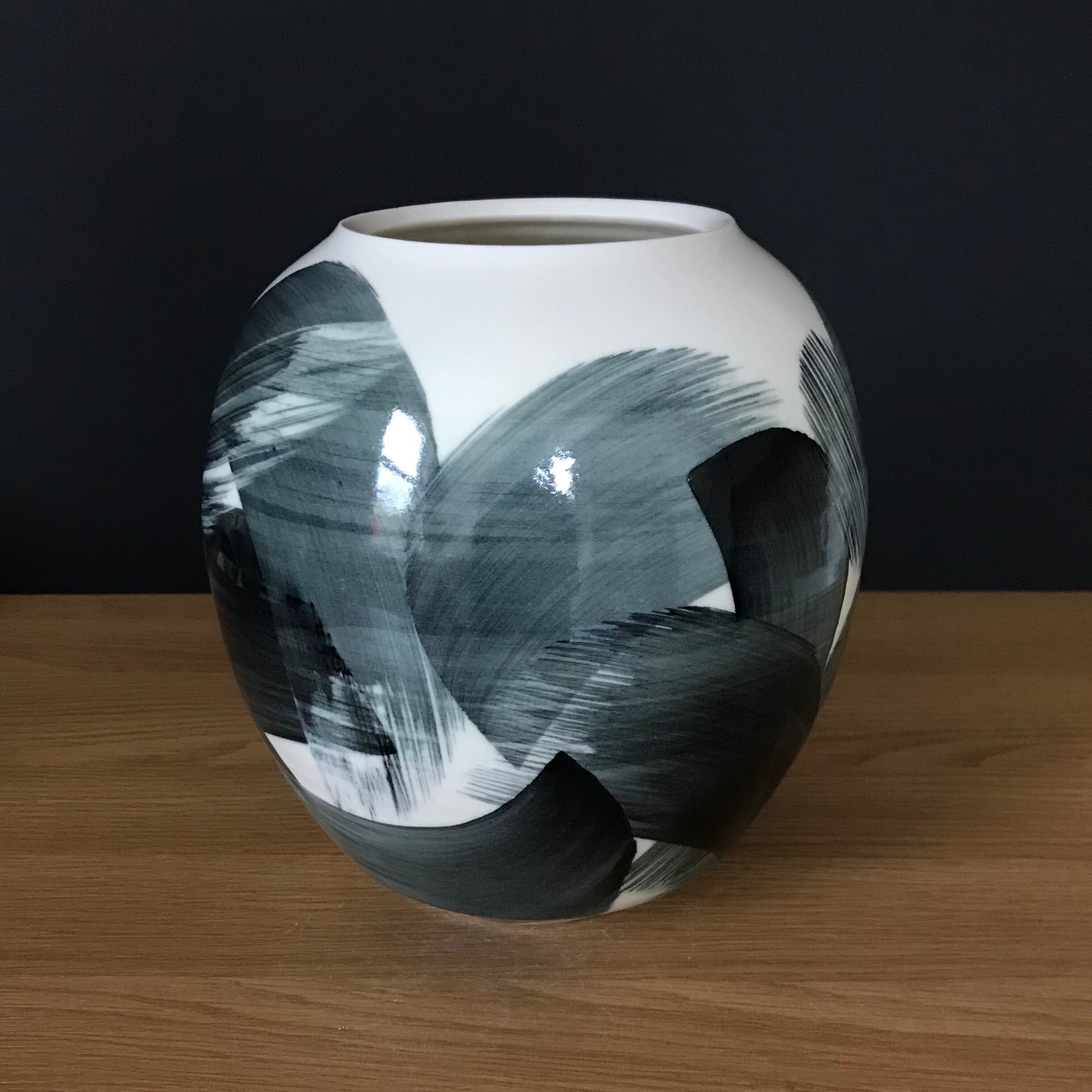 tom-kemp-porcelain-vase-28.jpg