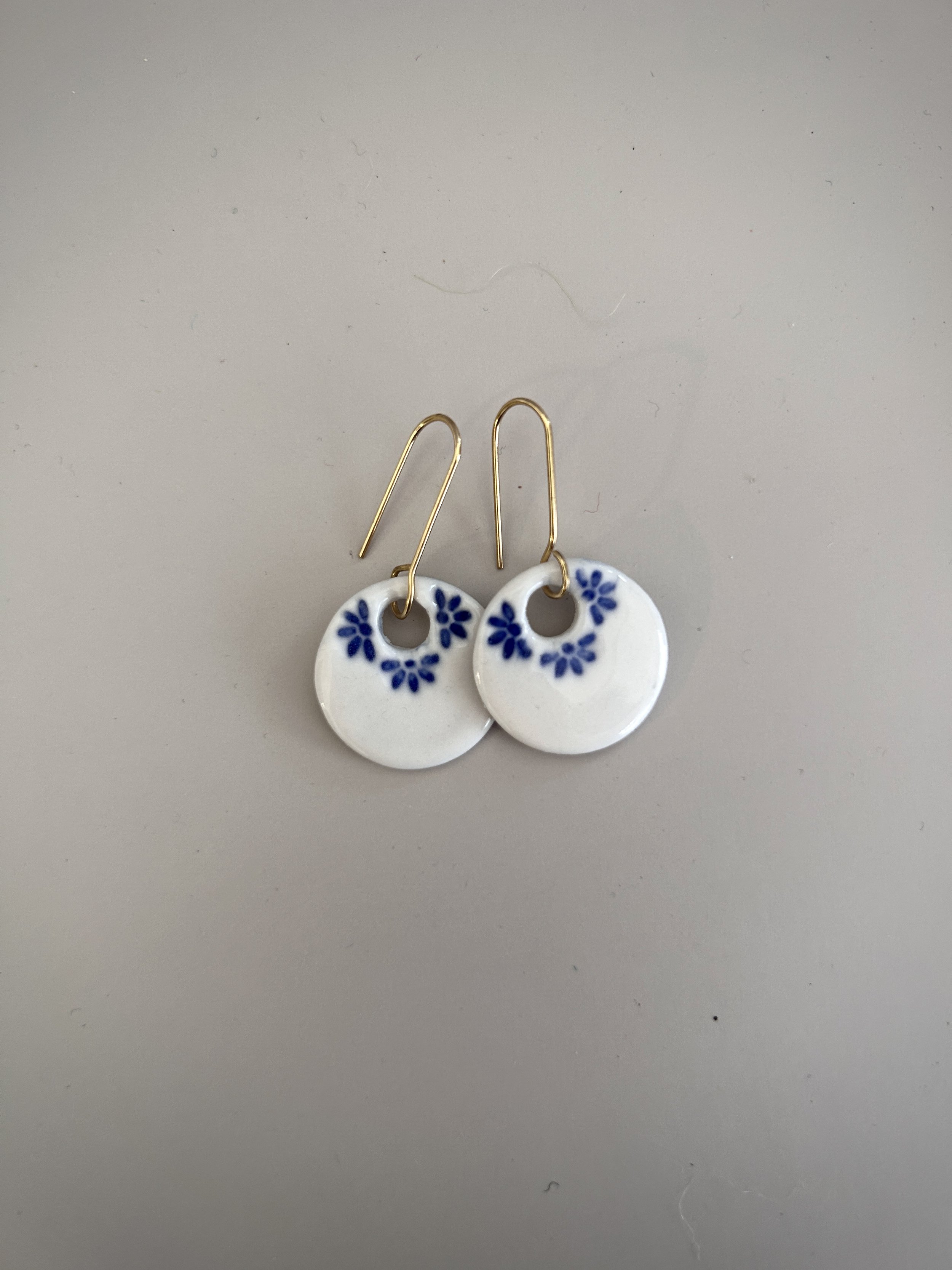 Simone Dangles