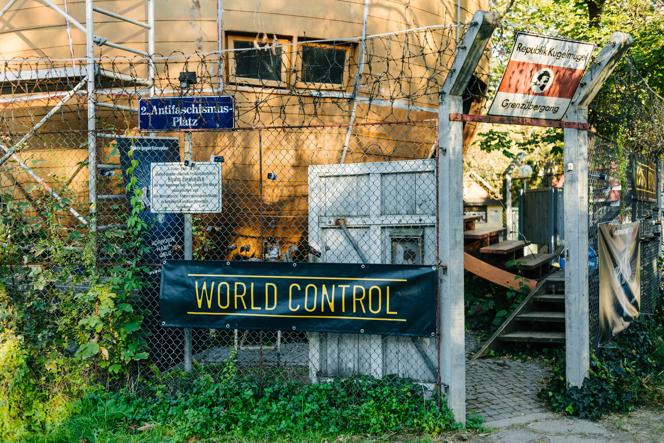 WORLD CONTROL – DAS TOTALE BRETTSPIEL imago.im