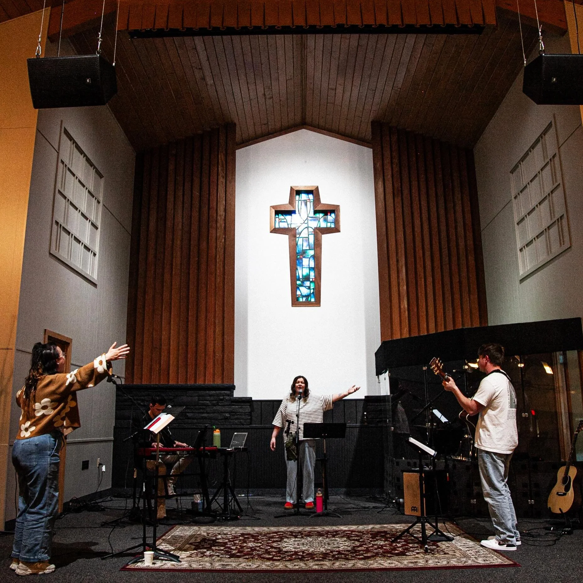 morning glory is tomorrow at 6am, let&rsquo;s bring sweet Jesus all of the praise He deserves🤍

Come Jesus Come🙌🏼