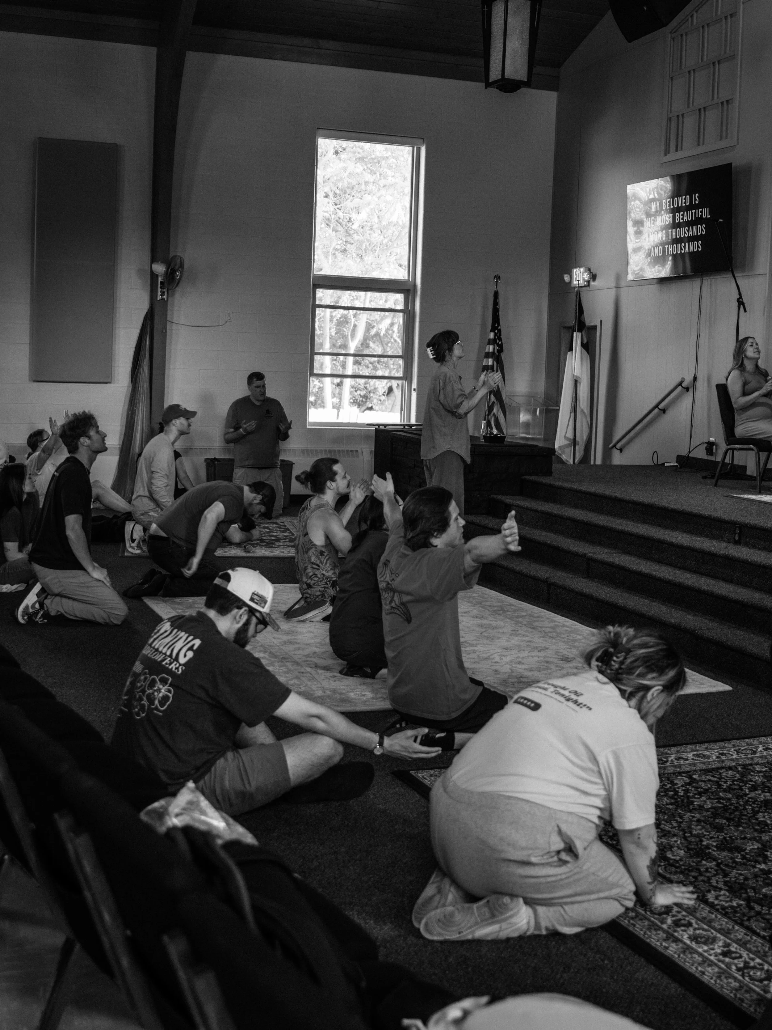 what a beautiful night last night in the presence of the Lord, tomorrow we have morning glory @ 6am

Let&rsquo;s bring sweet Jesus a beautiful offering of praise🤍

Come sweet Jesus come🙌🏼